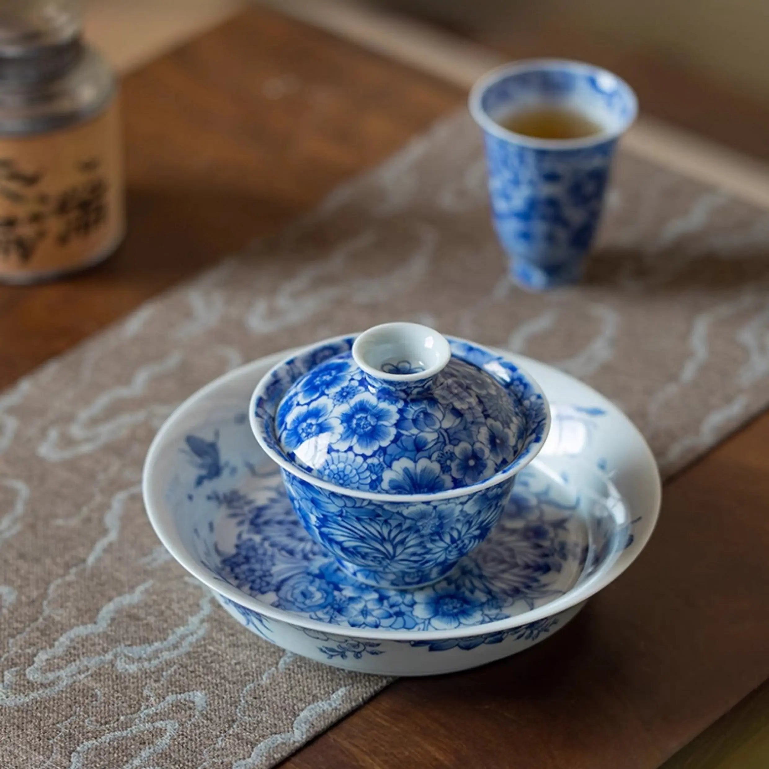 Nei Wai Wan Hua - Jing De Zhen Porcelain Gaiwan zycschina