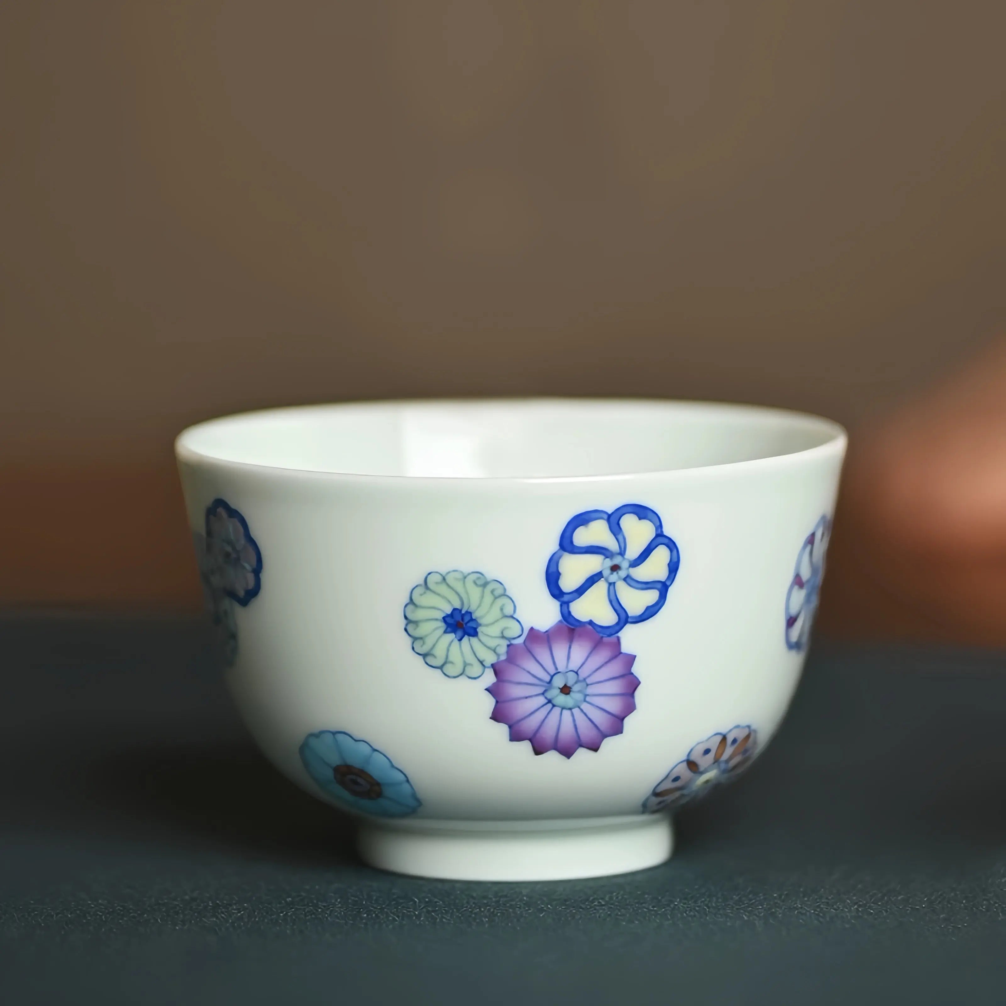 Pi Qiu Hua 155cc - Jing De Zhen Porcelain Gaiwan zycschina