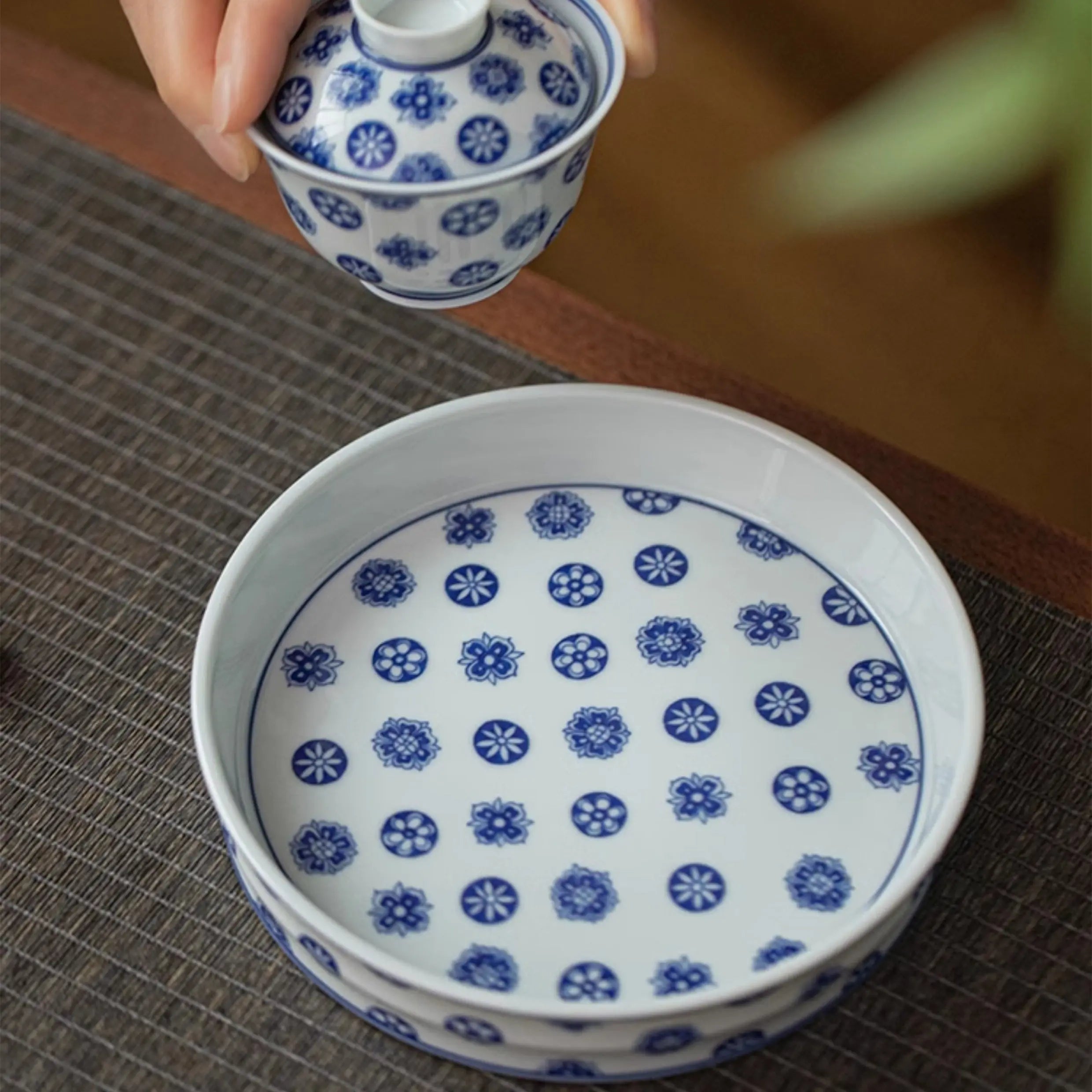 Pi Qiu Hua - Jing De Zhen Porcelain Gaiwan zycschina