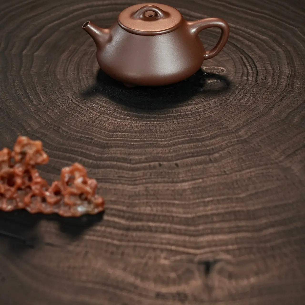 Ping Gai Shi Piao 130cc - Yixing Handmade Teapot 江苏宜兴