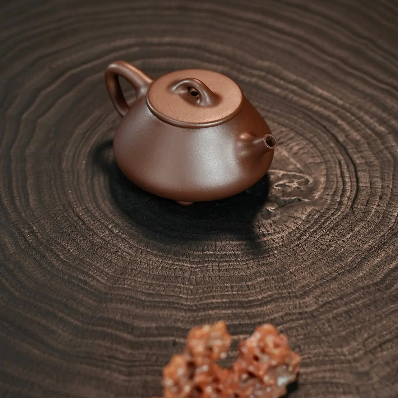Ping Gai Shi Piao 130cc - Yixing Handmade Teapot 江苏宜兴