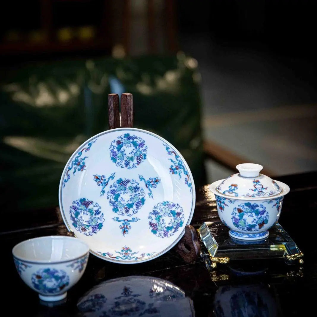 Pu Tao 110cc - Jing De Zhen Porcelain Gaiwan zycschina