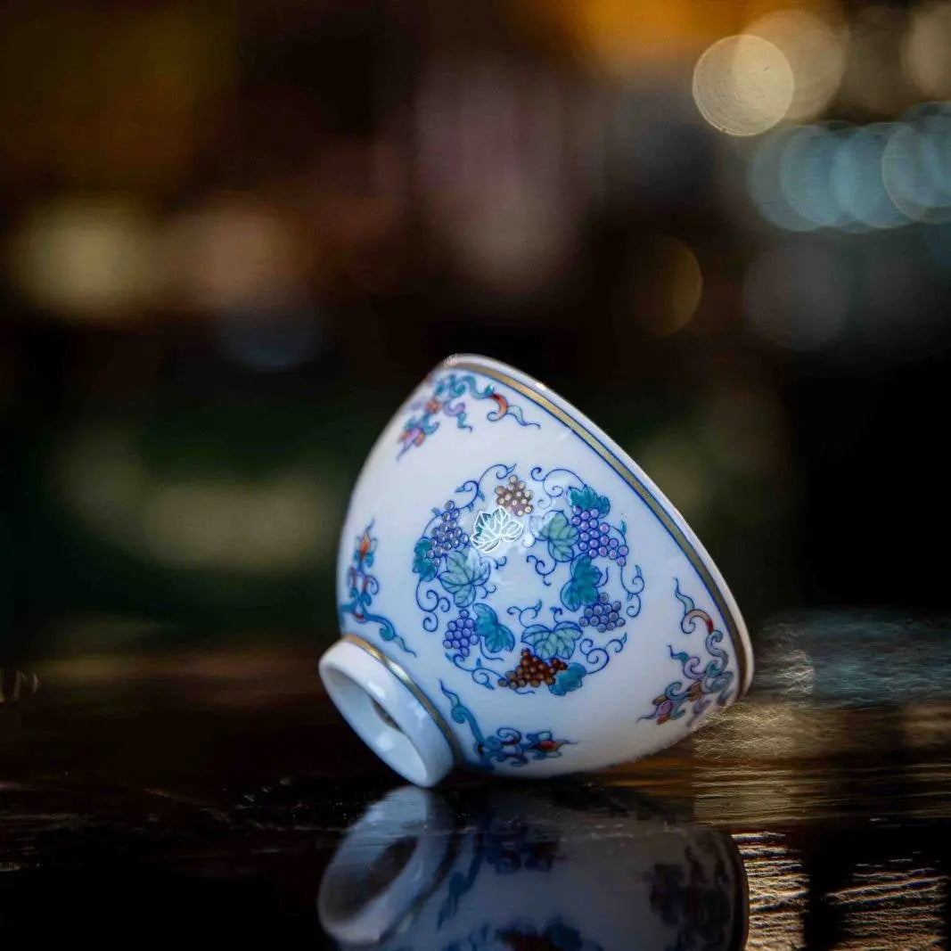 Pu Tao 110cc - Jing De Zhen Porcelain Gaiwan zycschina