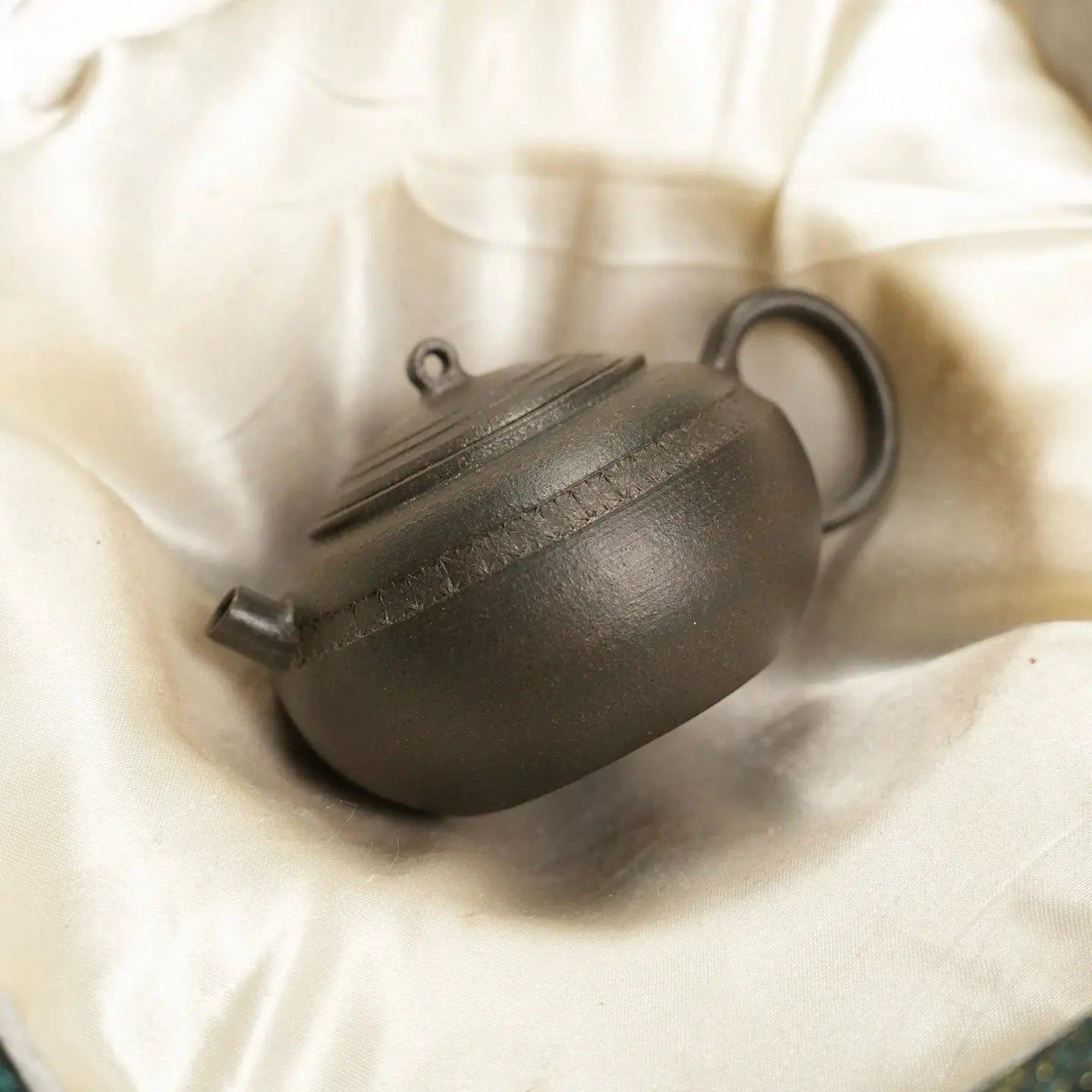 Rong 80cc - Yixing Handmade Teapot 江苏宜兴