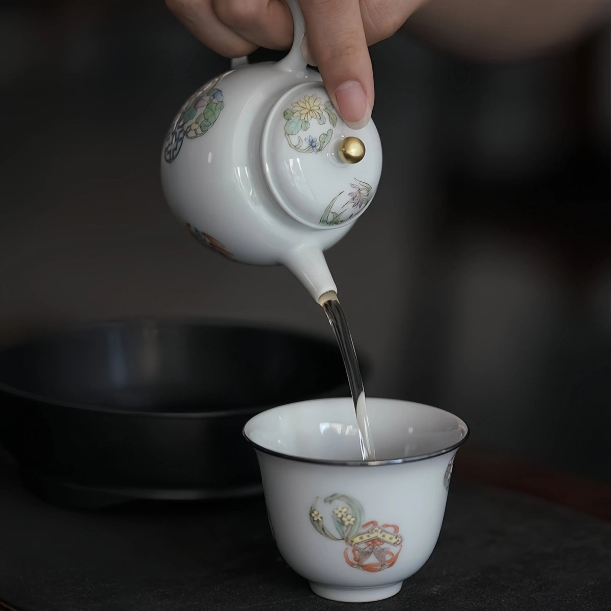 Ru Yi Pi Qiu Hua 140cc - Jingdezhen Porcelain Gaiwan zycschina