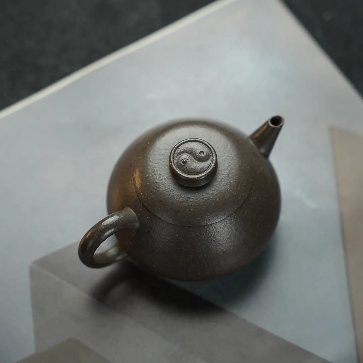 San Zu Shui Ping 140cc - Yixing Handmade Teapot 江苏宜兴