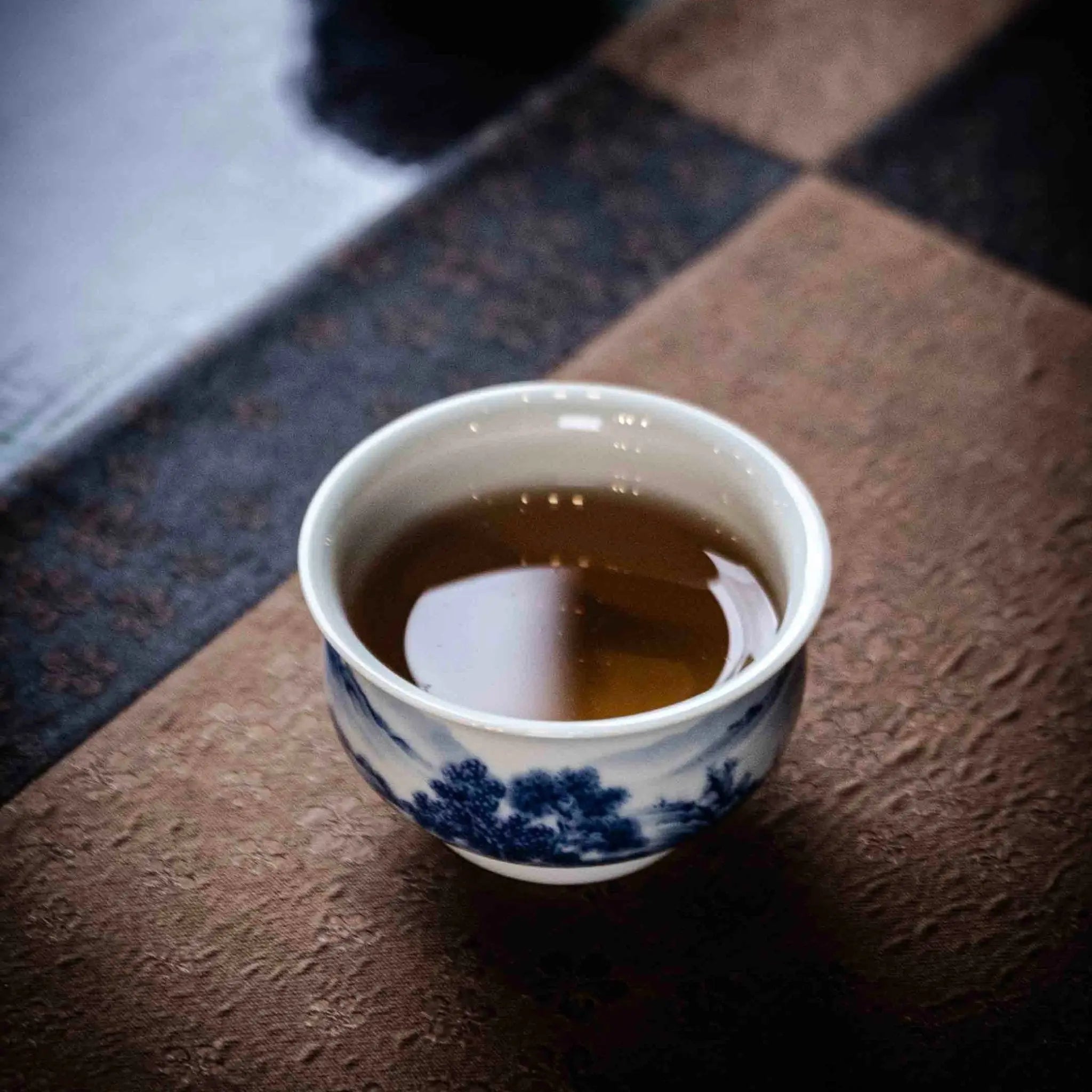 Shan Shui 110cc - Jing De Zhen Porcelain Gaiwan zycschina