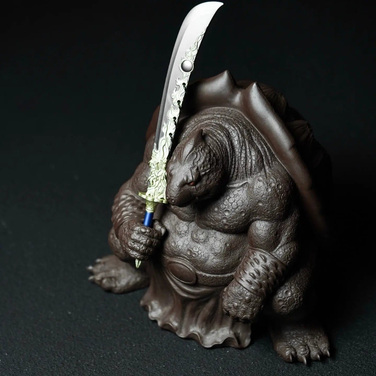 Shen Shou Xuan Wu - Zisha Sculpture 江苏宜兴