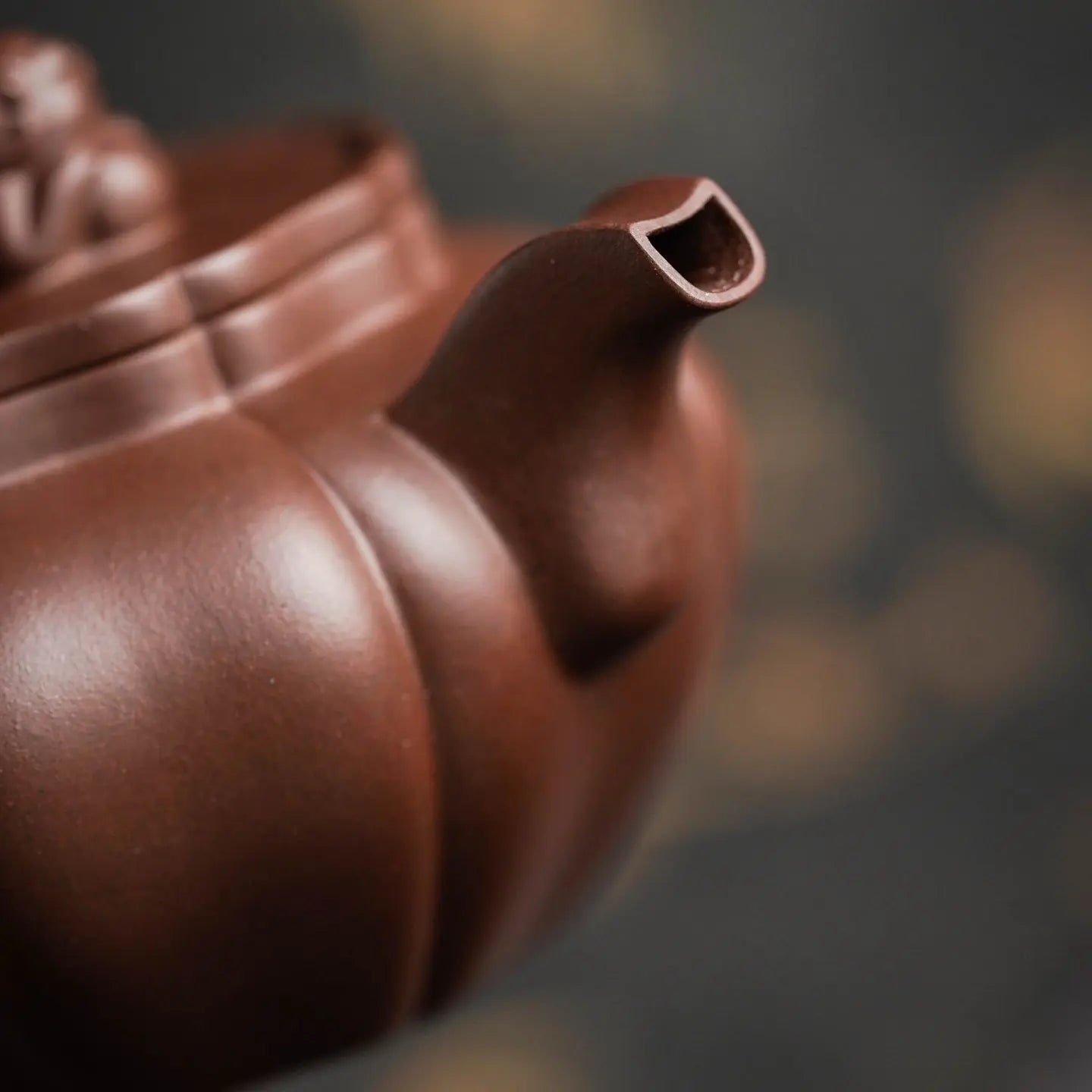 Shi Qiu 200cc - Yixing Handmade Teapot 江苏宜兴
