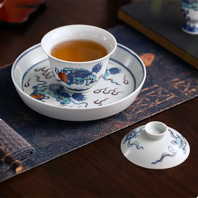 Shi Zi Xiu Qiu - Jing De Zhen Porcelain Gaiwan zycschina