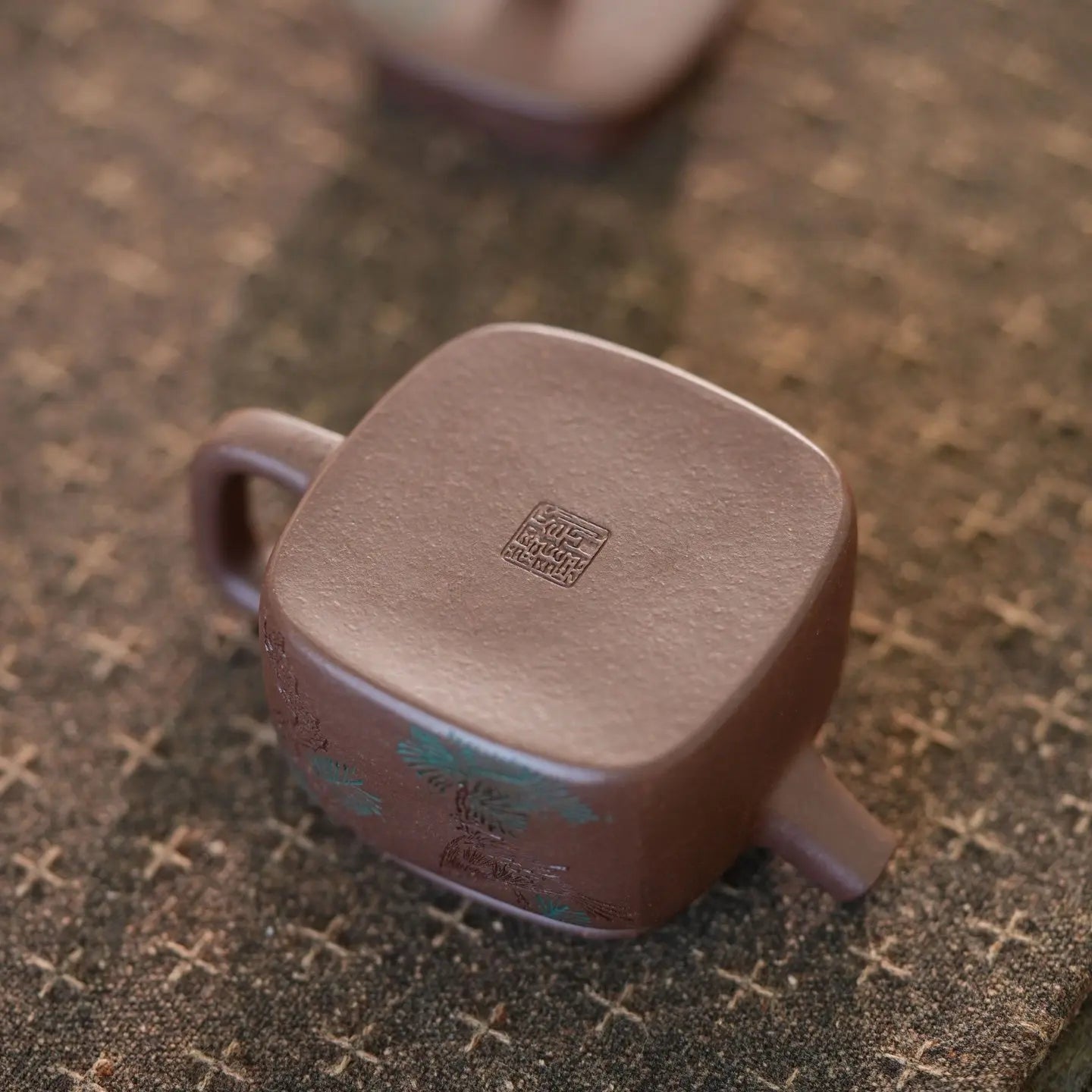 Si Fang De Zhong 100cc - Yixing Handmade Teapot 江苏宜兴