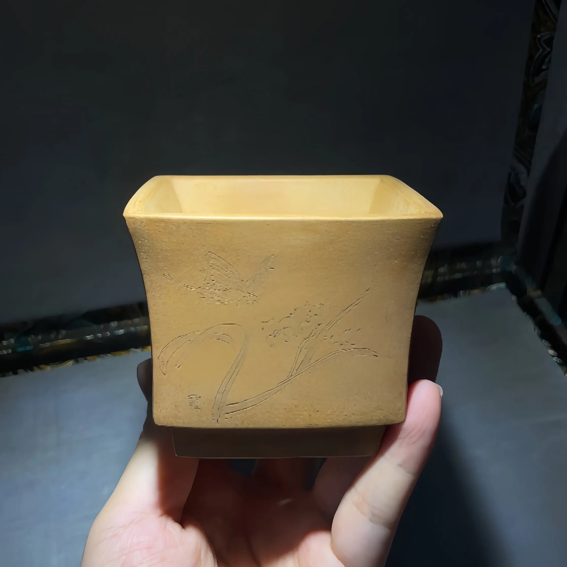 Si Fang Dou Pen - Yixing bonsai pot 江苏宜兴