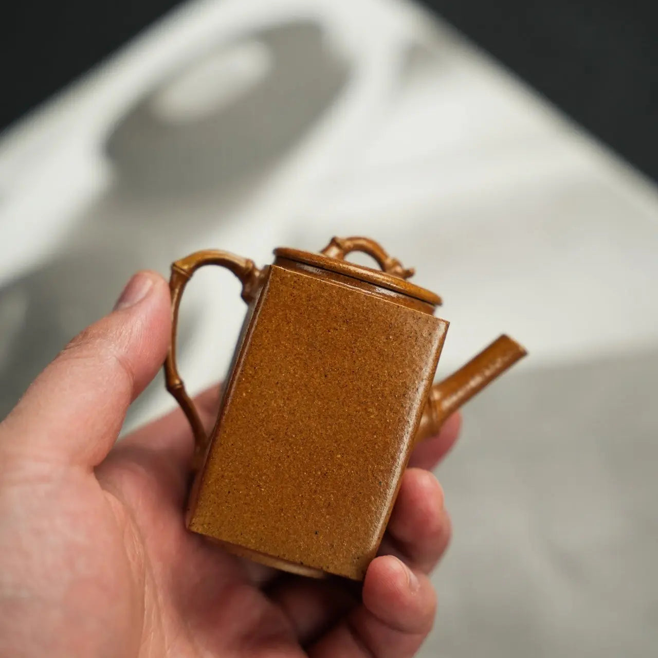 Si Fang Xiao Zhu Jun 100cc - Yixing Handmade Teapot 江苏宜兴