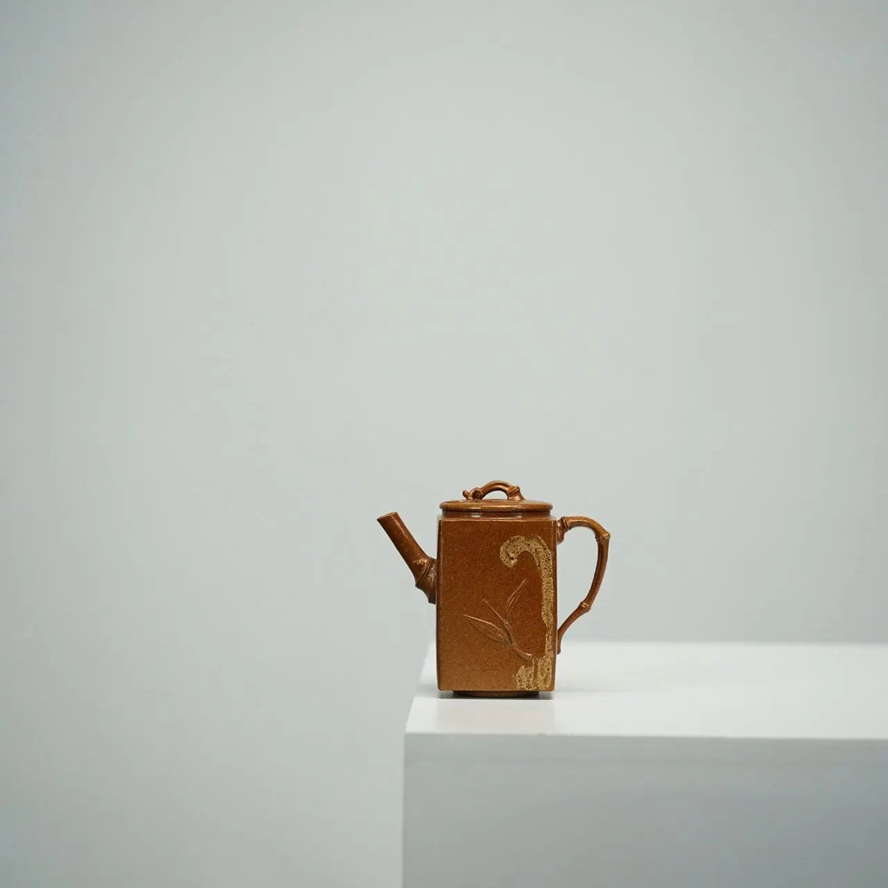 Si Fang Xiao Zhu Jun 100cc - Yixing Handmade Teapot 江苏宜兴