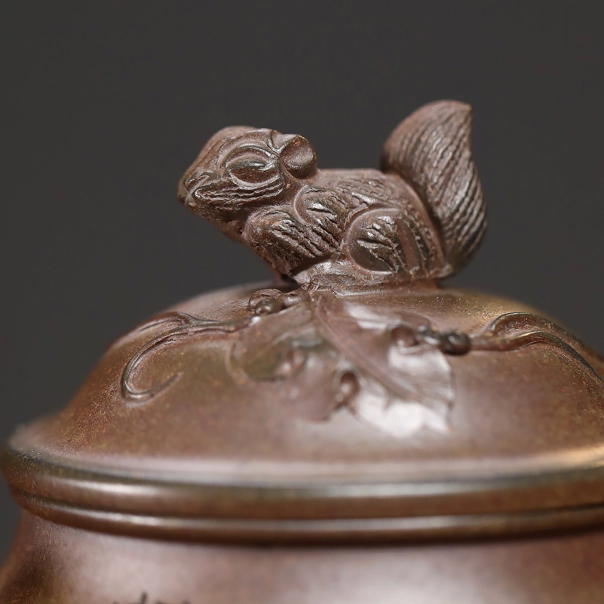 Song Shu Pan Hu 180cc - Yixing Handmade Teapot 江苏宜兴