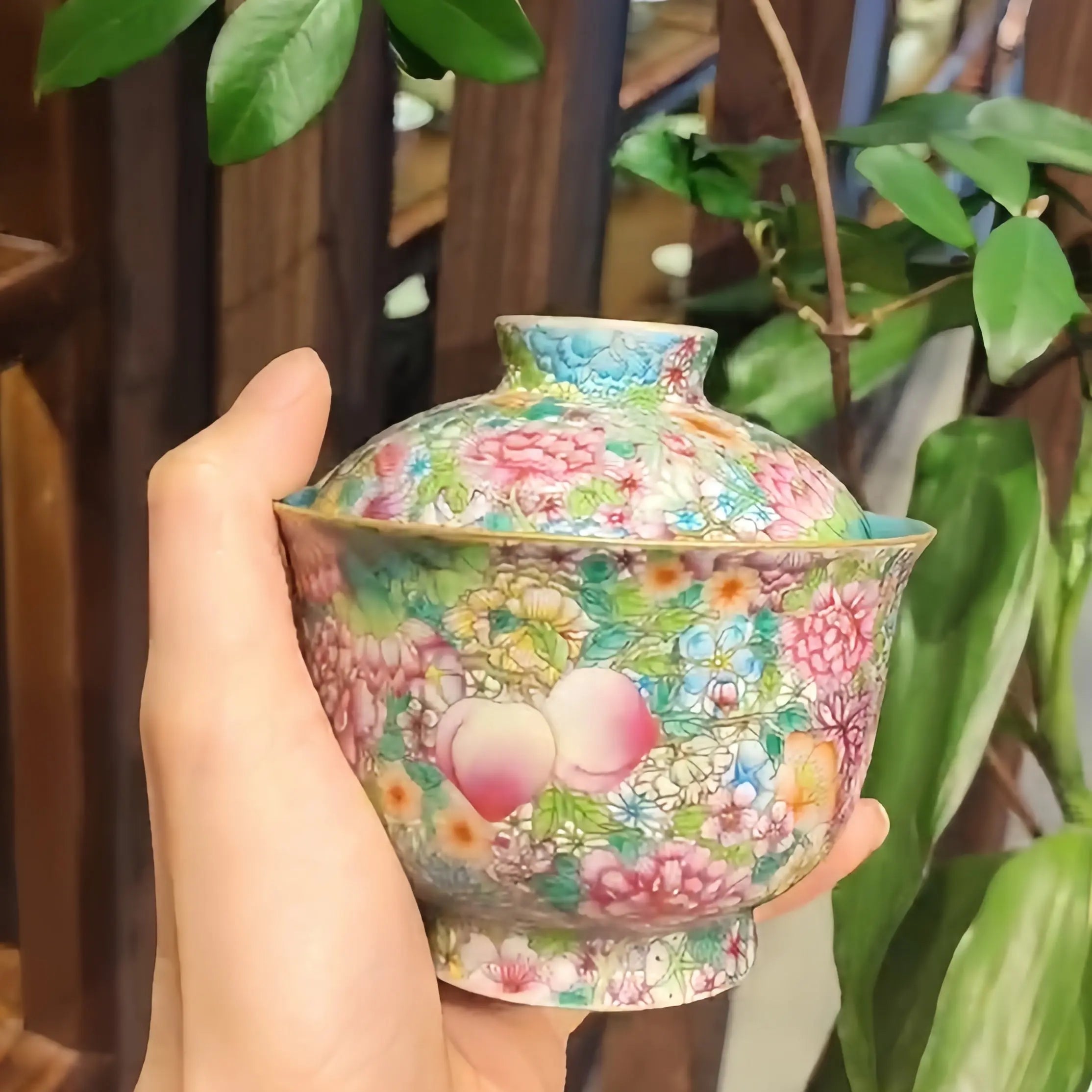Wan Hua Shou Tao 180cc - Jing De Zhen Porcelain Gaiwan zycschina