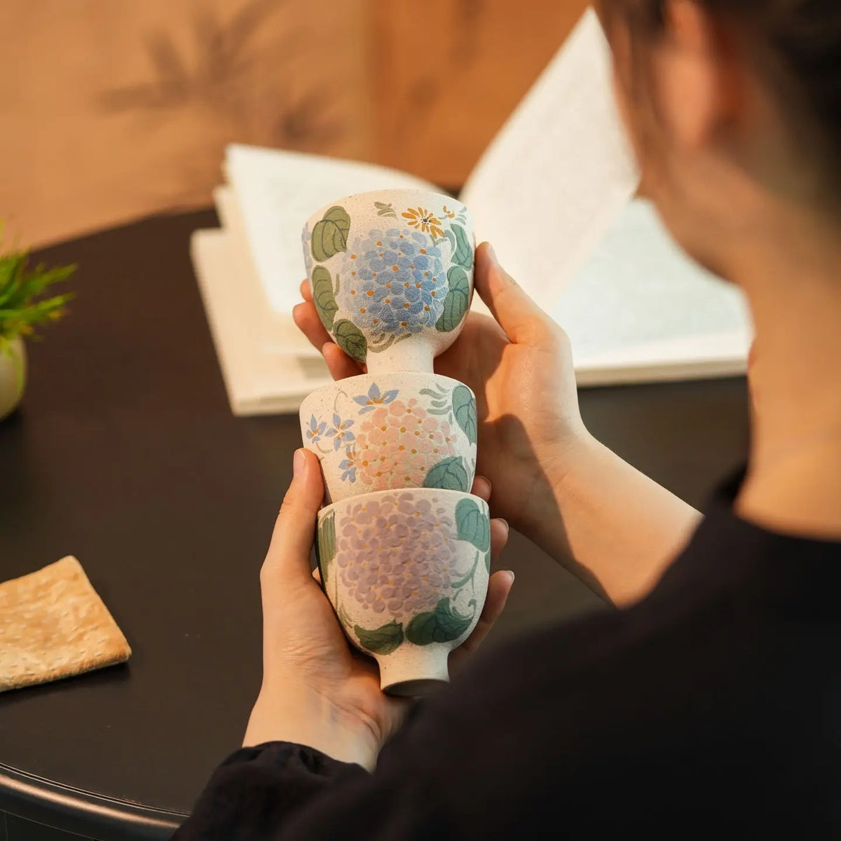 Xiu Qiu - Yixing Handmade Teacup 江苏宜兴
