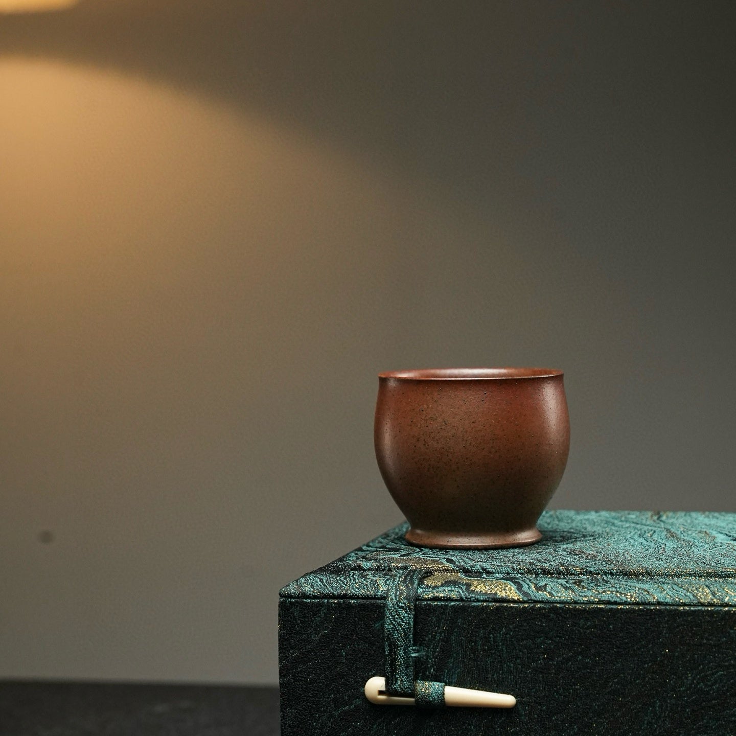 Hua Ting Yuan Rong 130cc - Yixing Handmade Teacup - zycs_China