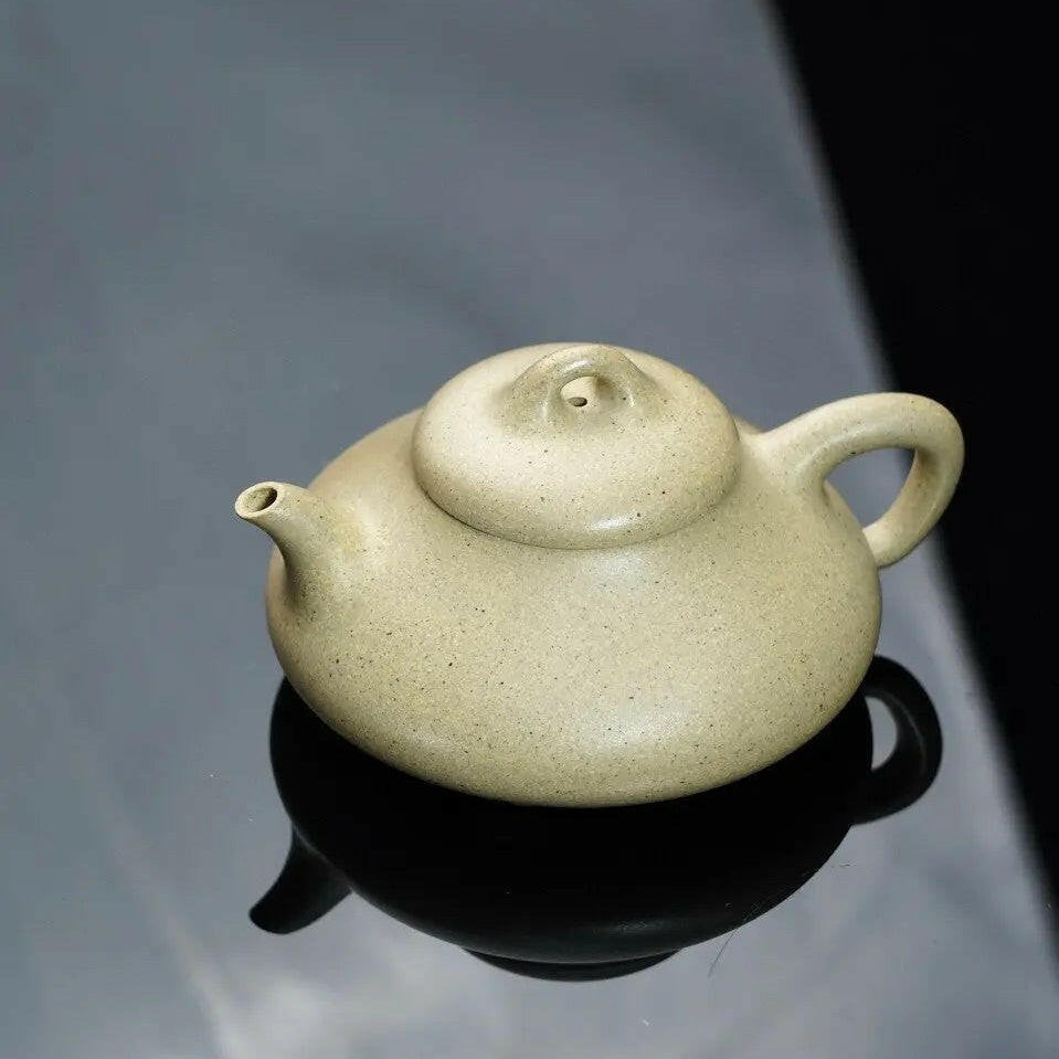 Li Zhu 200cc - Yixing Handmade Teapot - zycs_China - tea - teapot