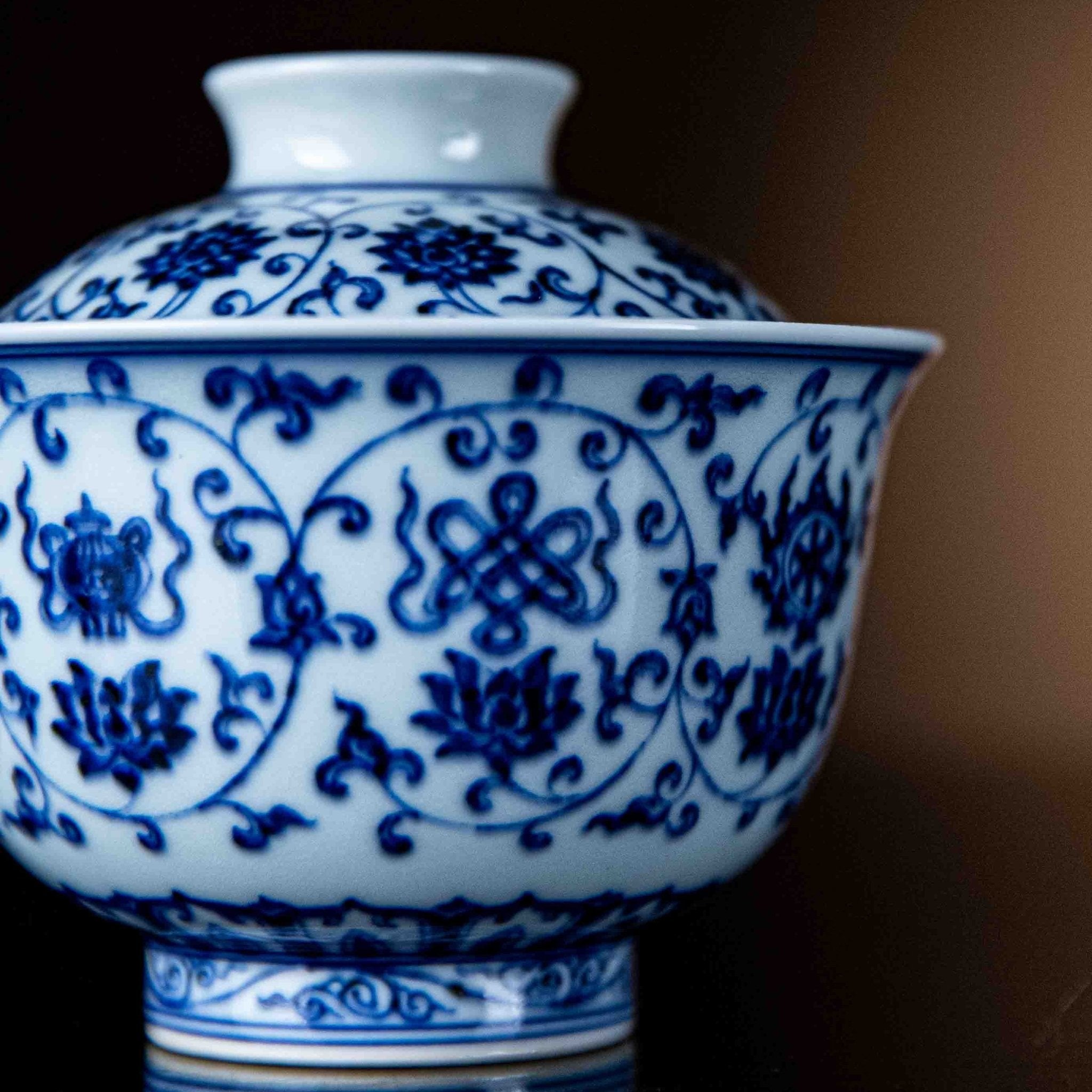 Lian Tuo Ba Bao 150cc - Jing De Zhen Porcelain Gaiwan zycschina