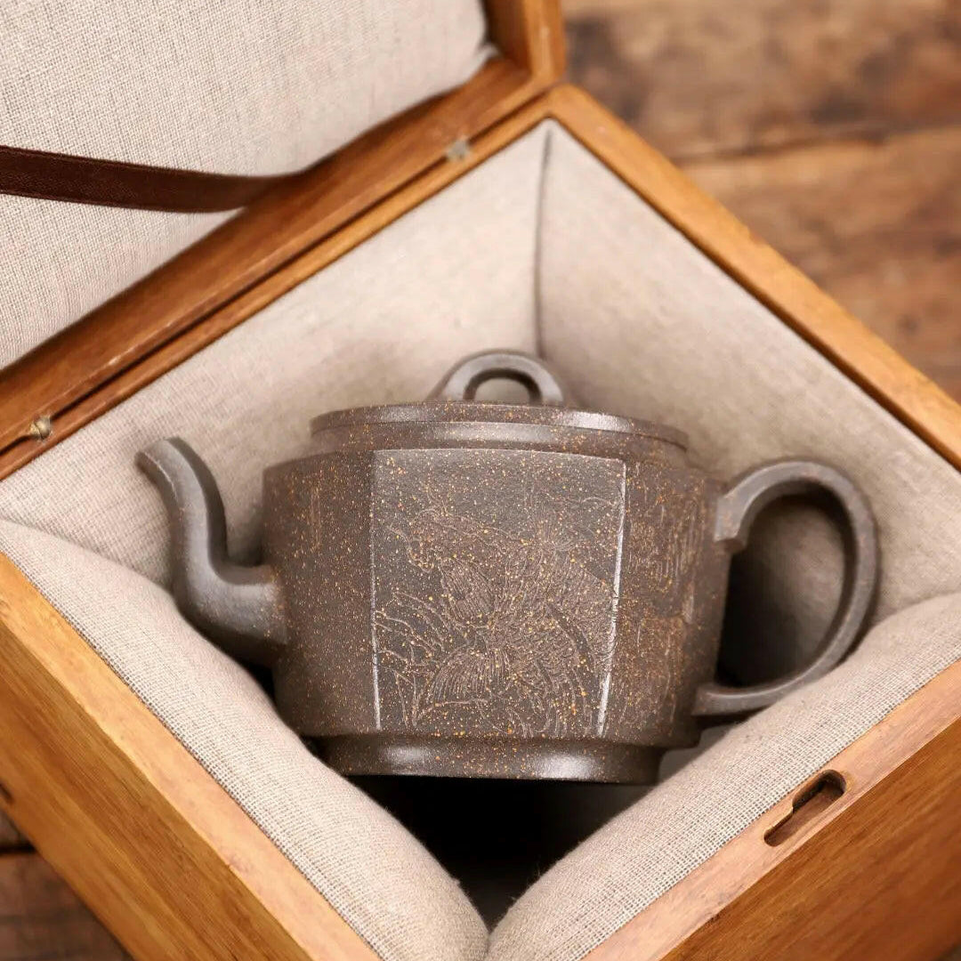 Liu Fang Gong Deng 290cc - Yixing Handmade Teapot - zycs_China - tea - teapot
