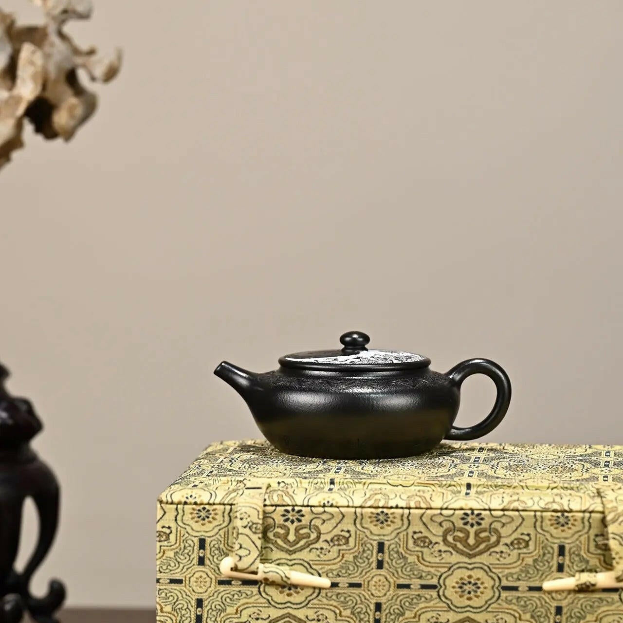Tai Ji Bian Chen 150cc - Yixing Handmade Teapot - zycs_China - tea - teapot
