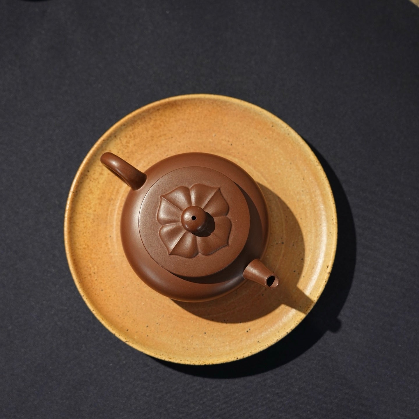 Fan Hua 180cc - Yixing Handmade Teapot 江苏宜兴