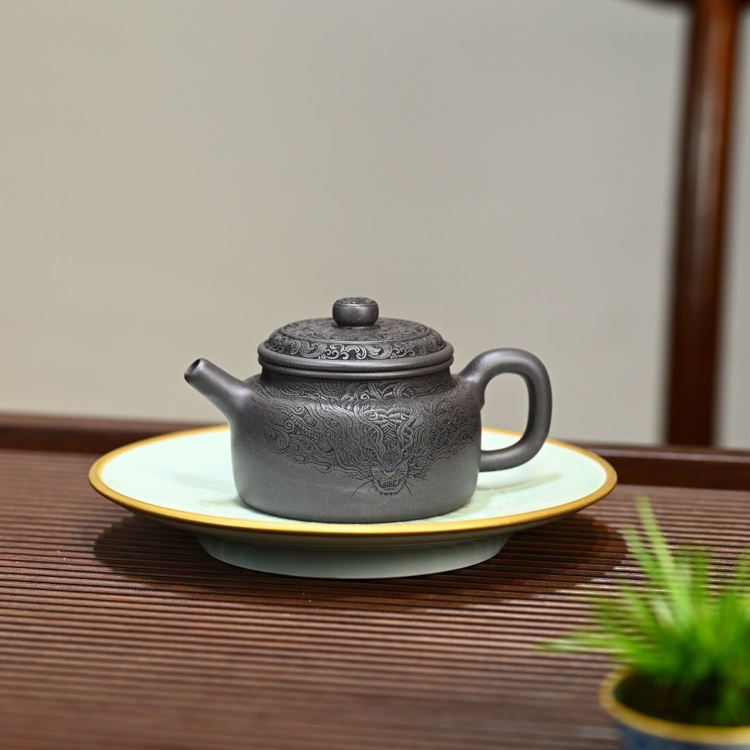 De Zhong 200cc - Yixing Handmade Teapot 江苏宜兴