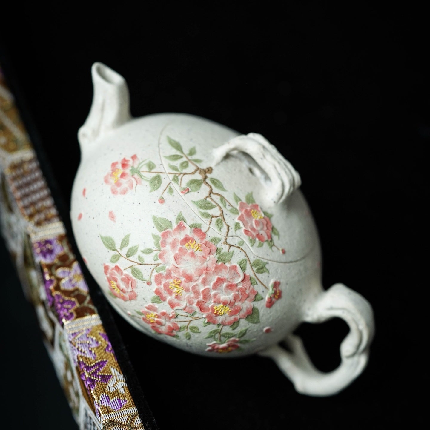 Hai Tang 110cc - Yixing Handmade Teapot 江苏宜兴