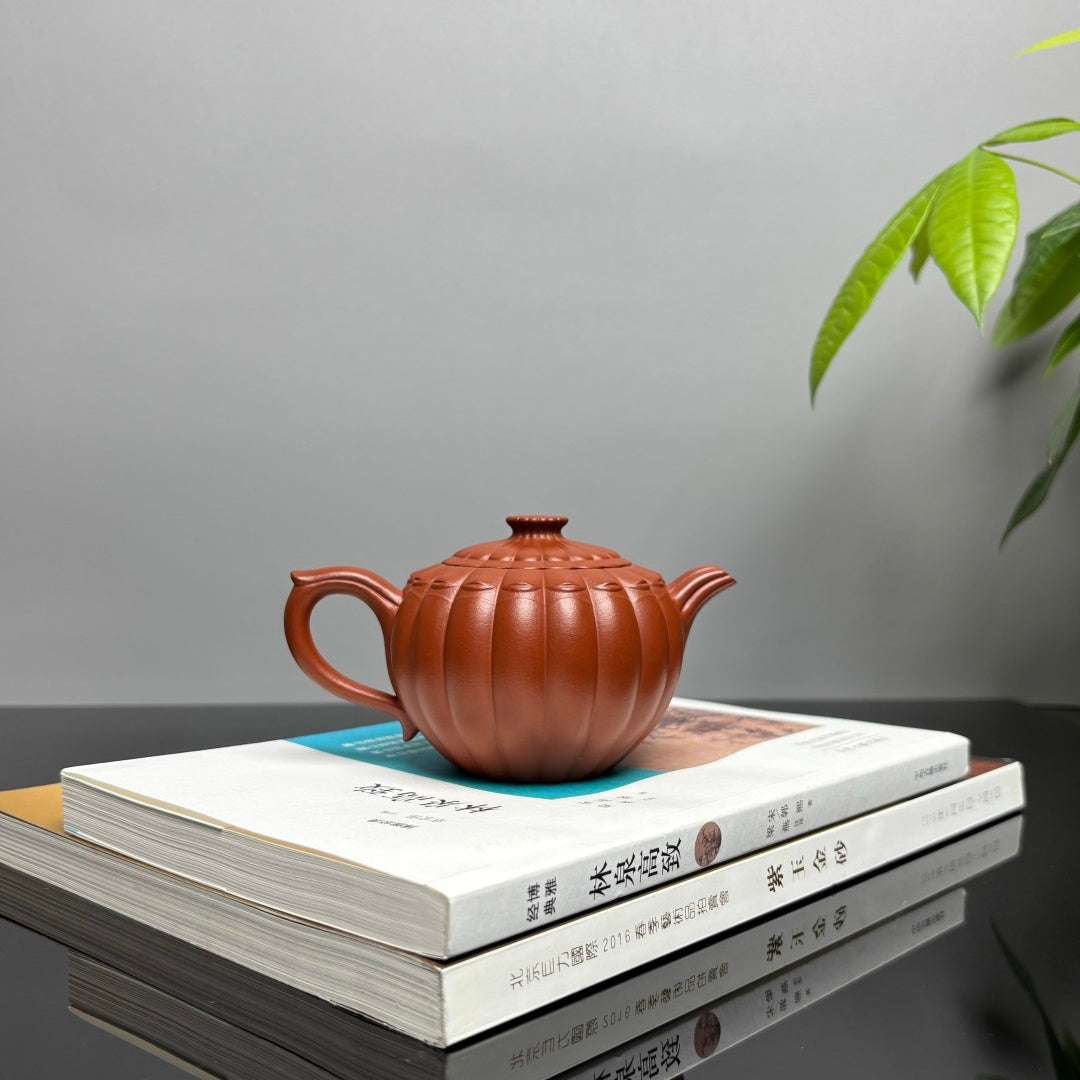 Jin Ju Na Fu 200cc - Yixing Handmade Teapot 江苏宜兴