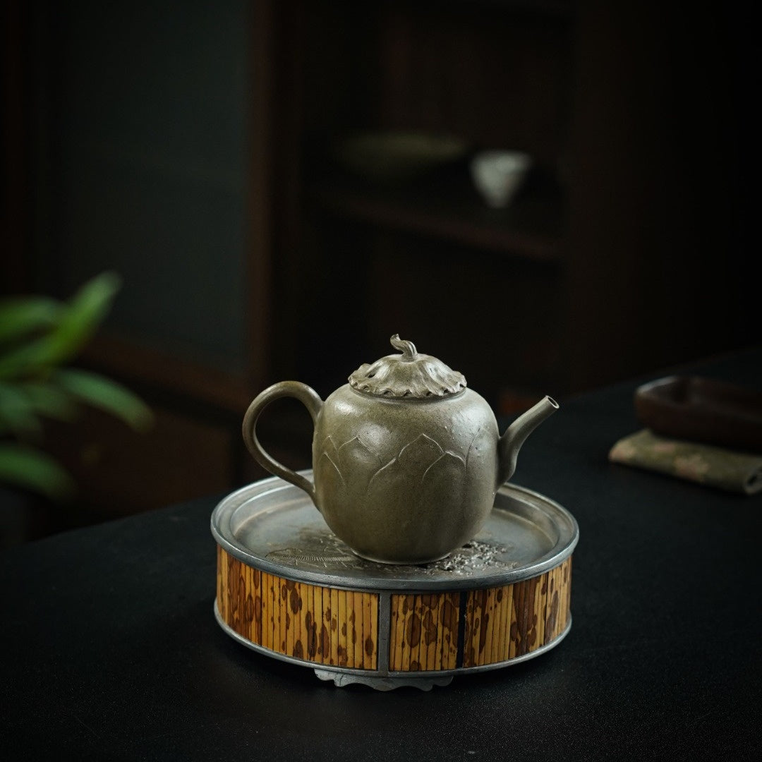 Qing Lian 160cc - Yixing Handmade Teapot 江苏宜兴