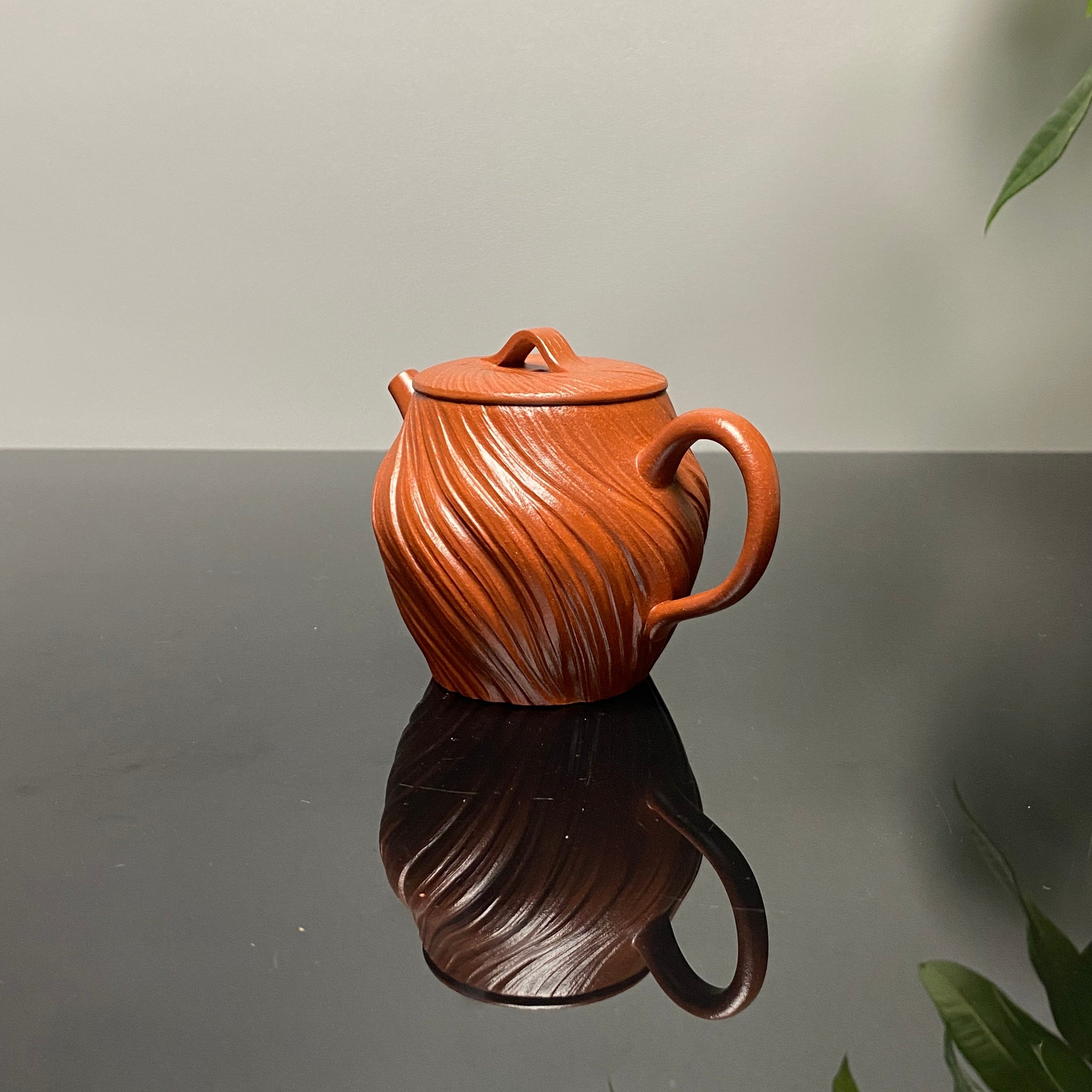 Shi Lai Yun Zhuan 150cc - Yixing Handmade Teapot 江苏宜兴