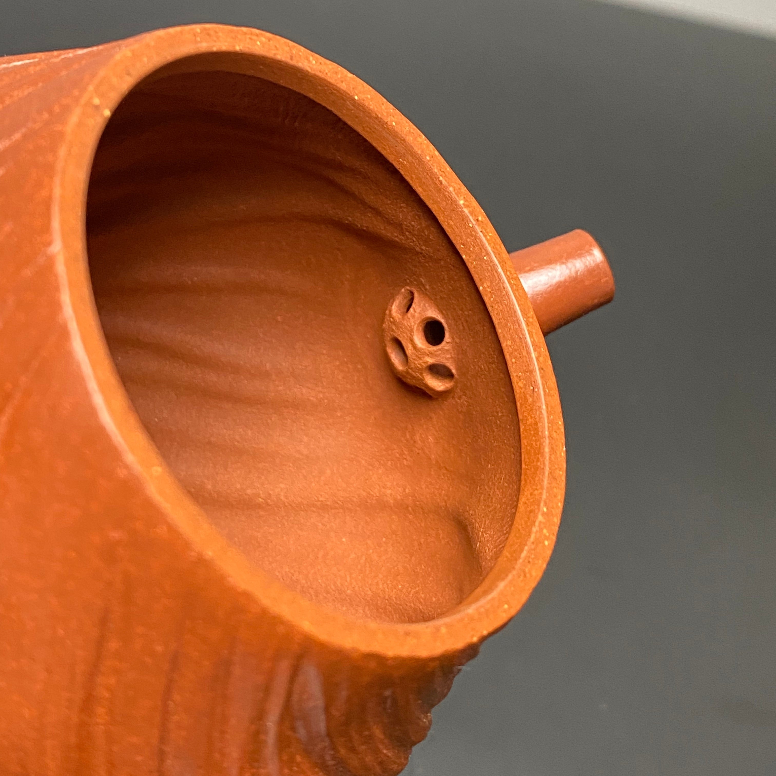 Shi Lai Yun Zhuan 150cc - Yixing Handmade Teapot 江苏宜兴
