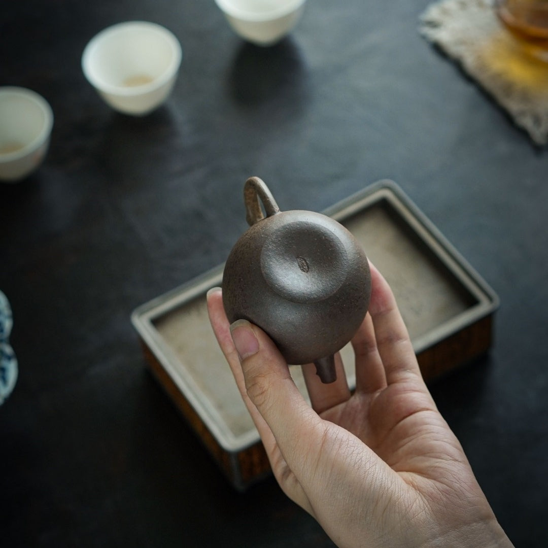 Xiao Shi Zi 90cc - Yixing Handmade Teapot 江苏宜兴