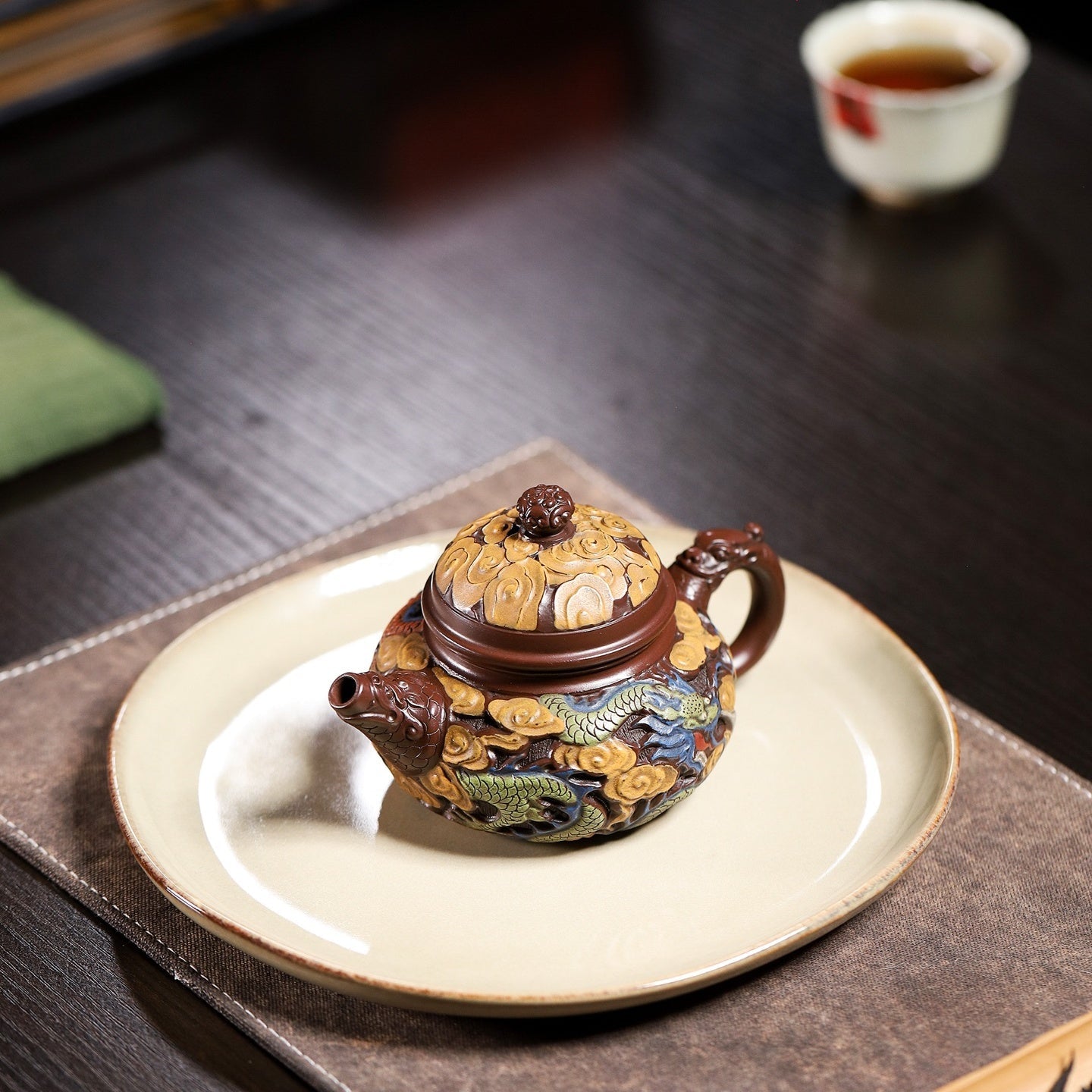 Rong Tian 170cc - Yixing Handmade Teapot 江苏宜兴