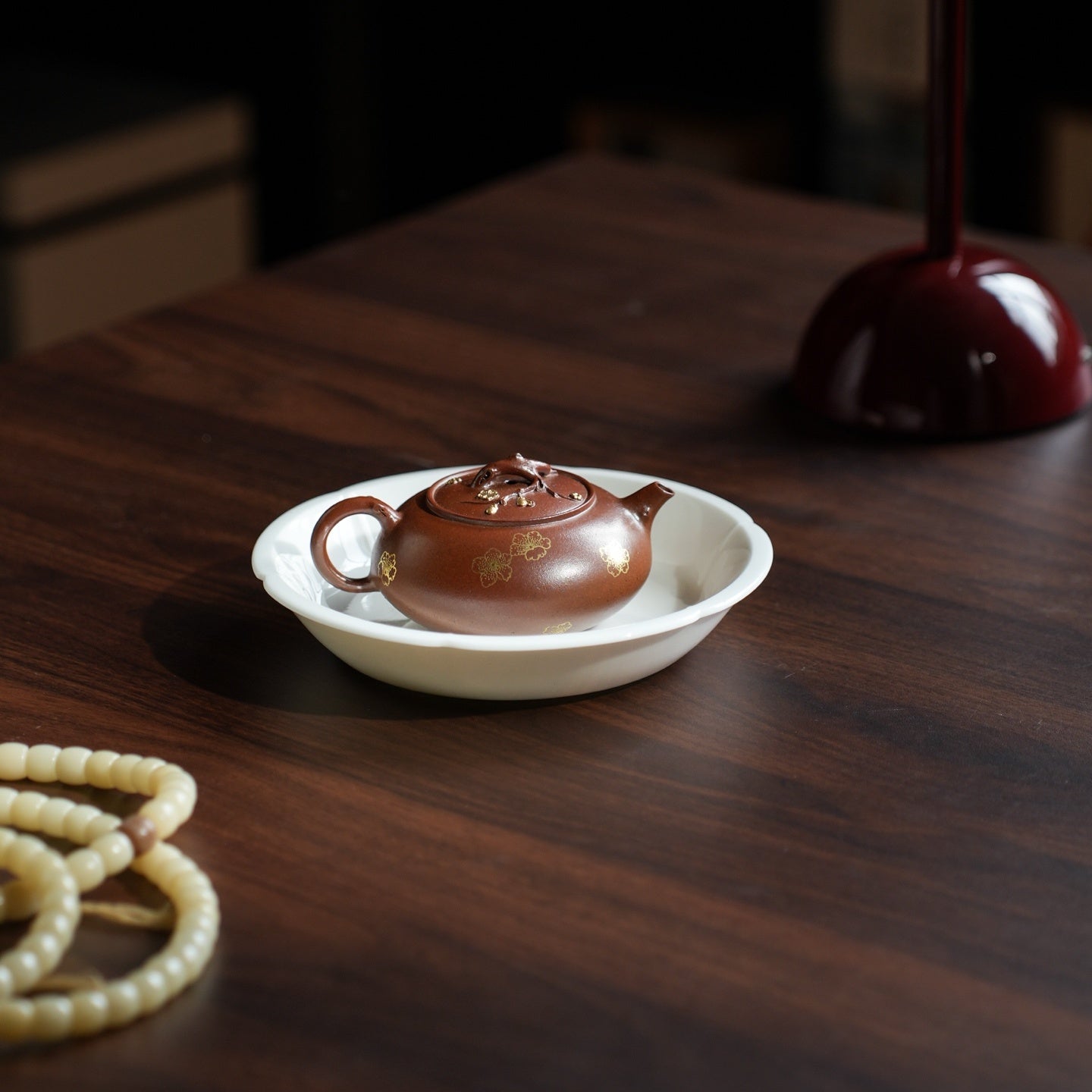 Man Qiu 100cc - Yixing Handmade Teapot 江苏宜兴