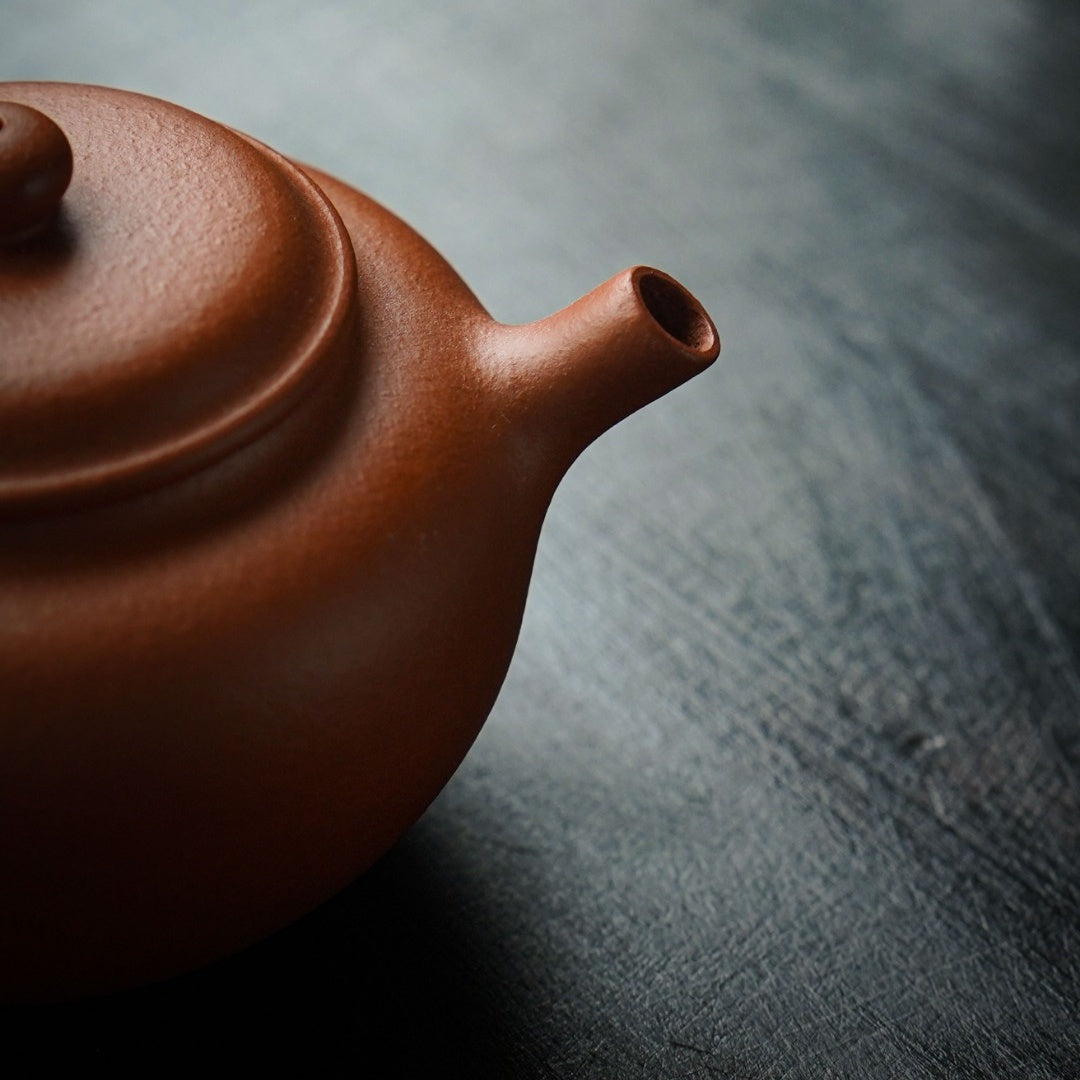 Gong Zhu 130cc - Yixing Handmade Teapot 江苏宜兴