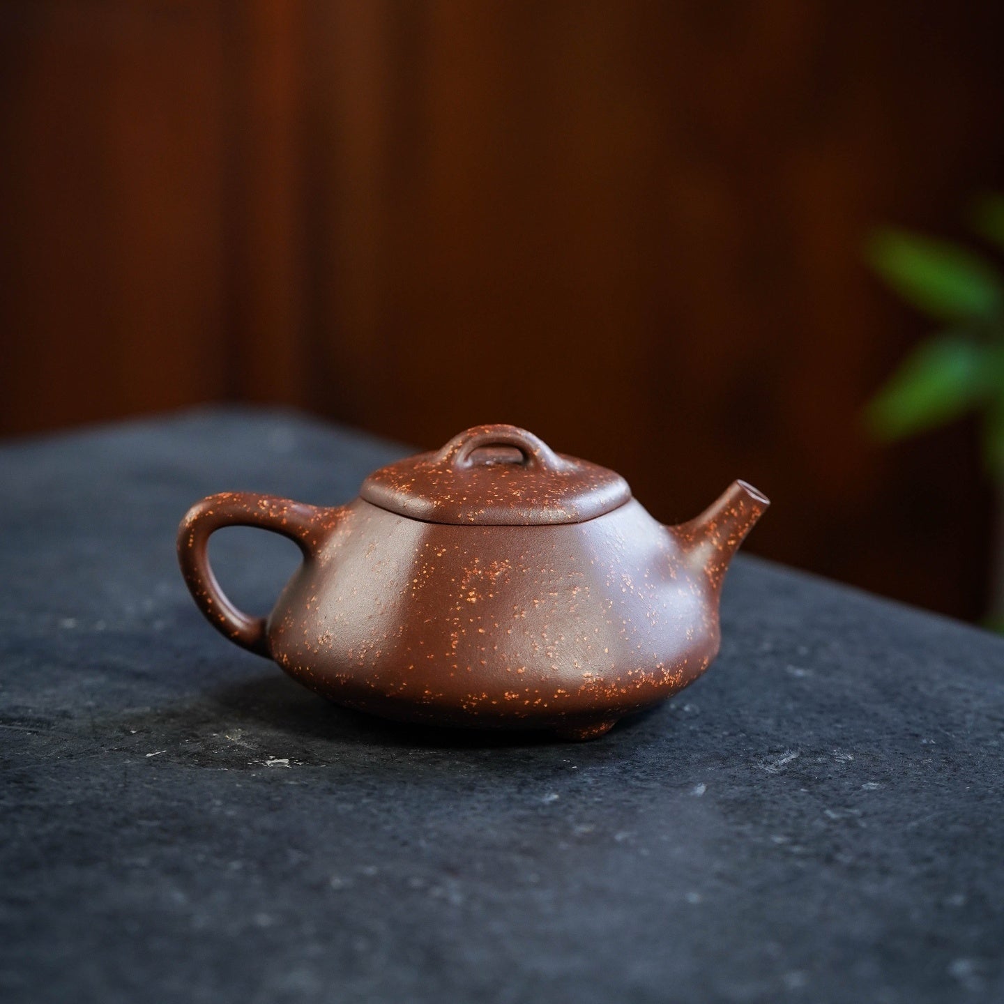 Le Piao 180cc - Yixing Handmade Teapot 江苏宜兴