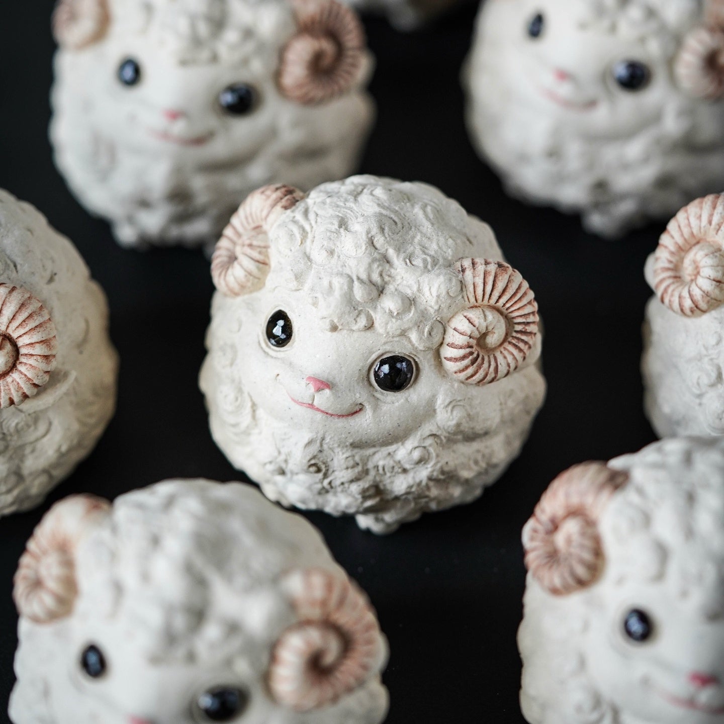 Xiao Yang - Yixing Zisha Handmade Teapet 江苏宜兴