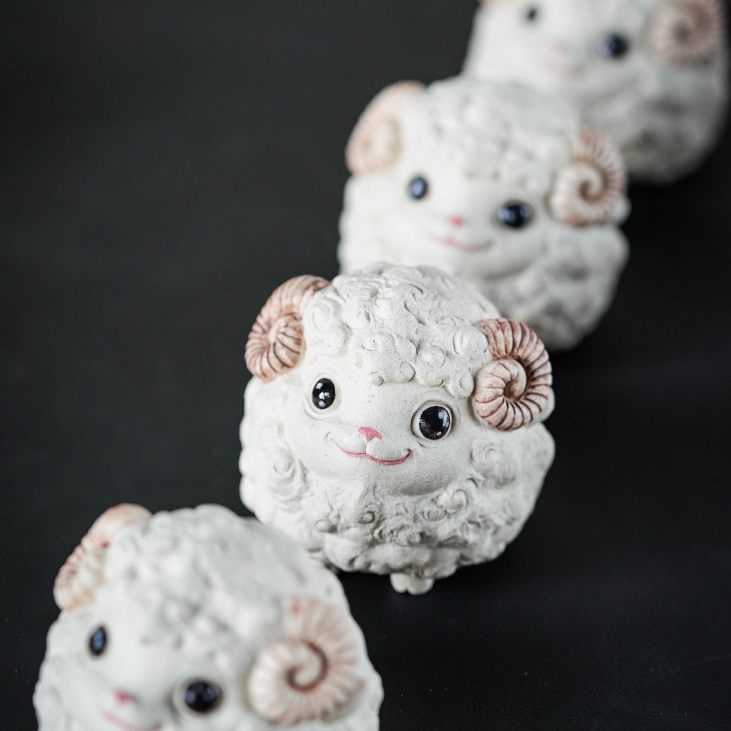 Xiao Yang - Yixing Zisha Handmade Teapet 江苏宜兴