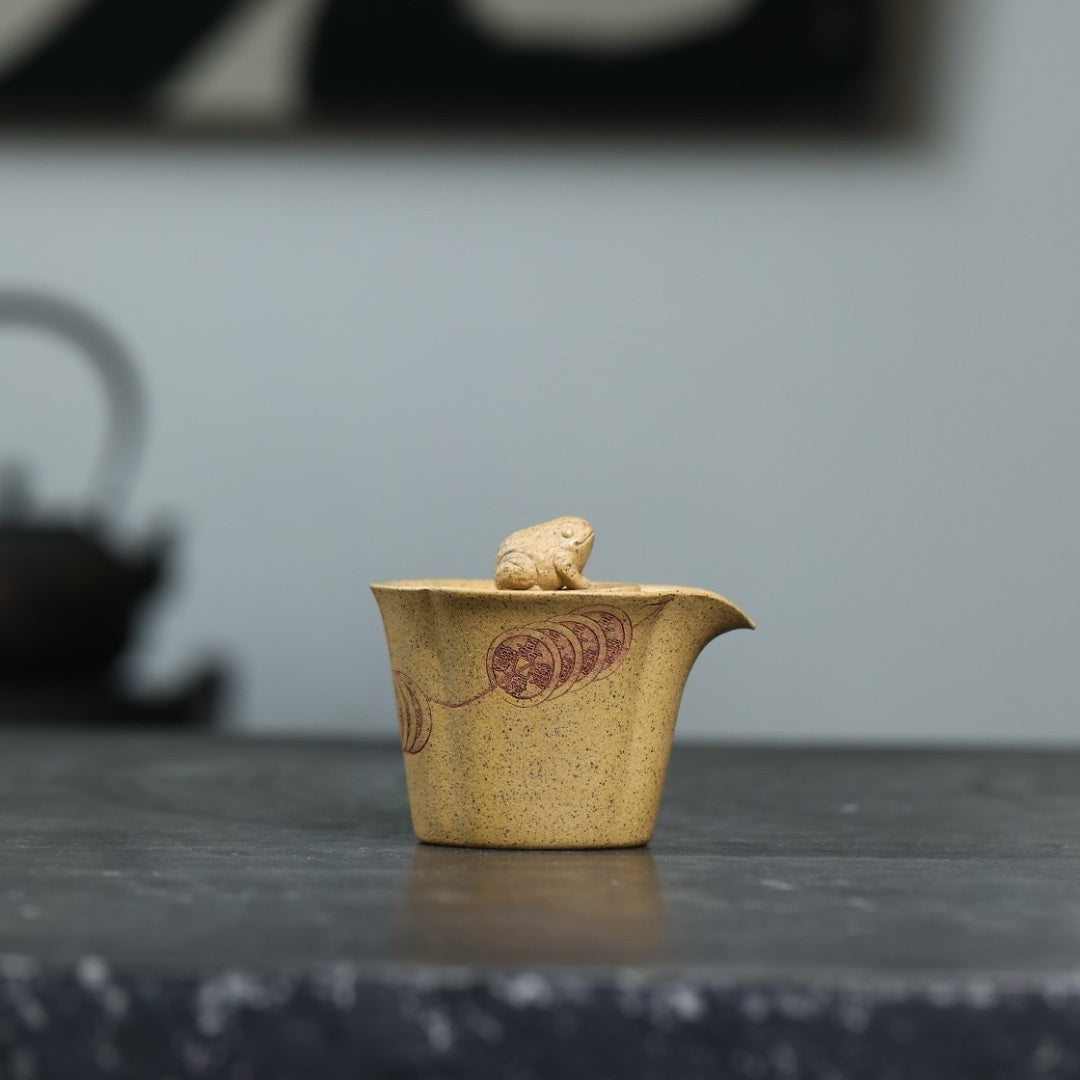 Jin Chan 180cc - Yixing Handmade Teapot 江苏宜兴