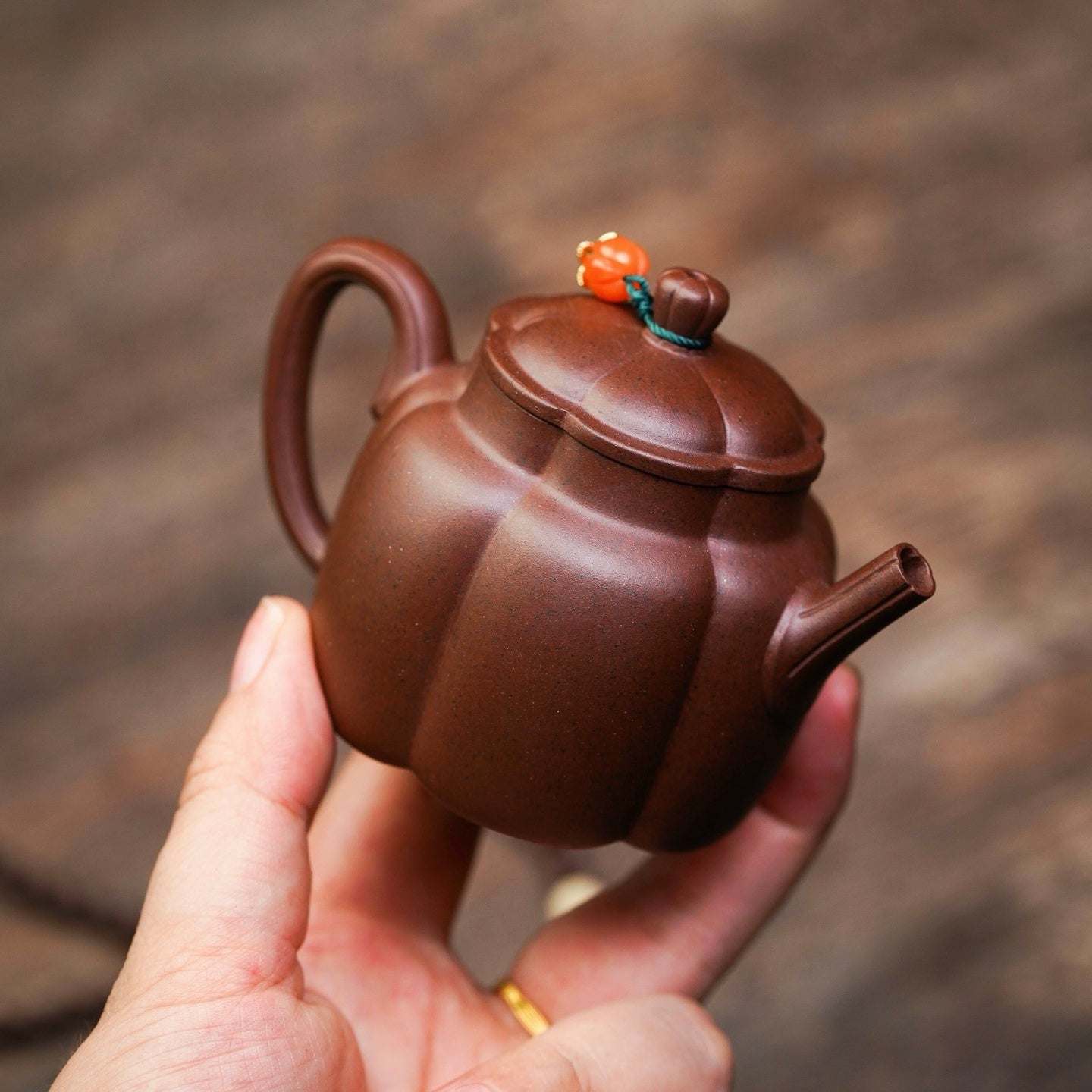 Yan Xin 110cc - Yixing Handmade Teapot 江苏宜兴