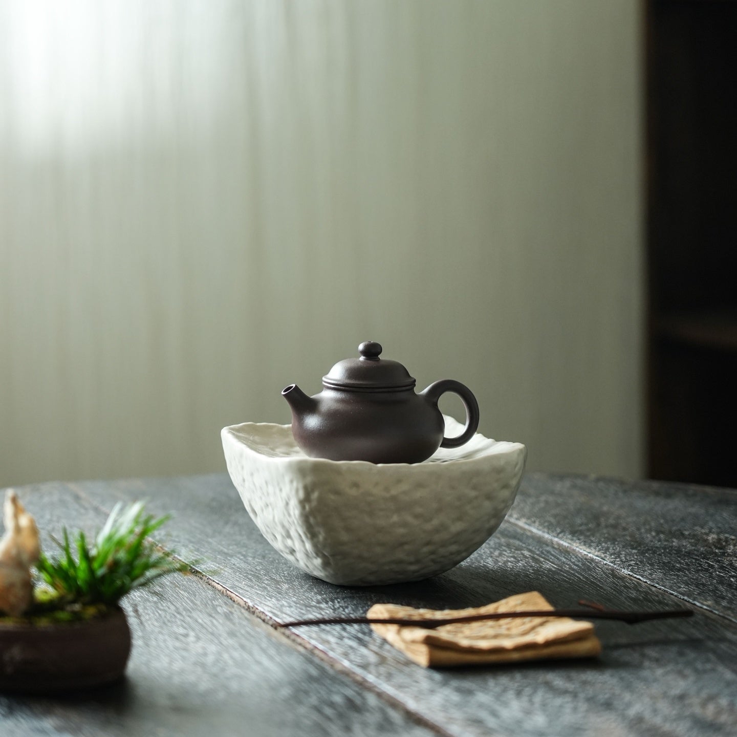 Rong Tian 100cc - Yixing Handmade Teapot 江苏宜兴
