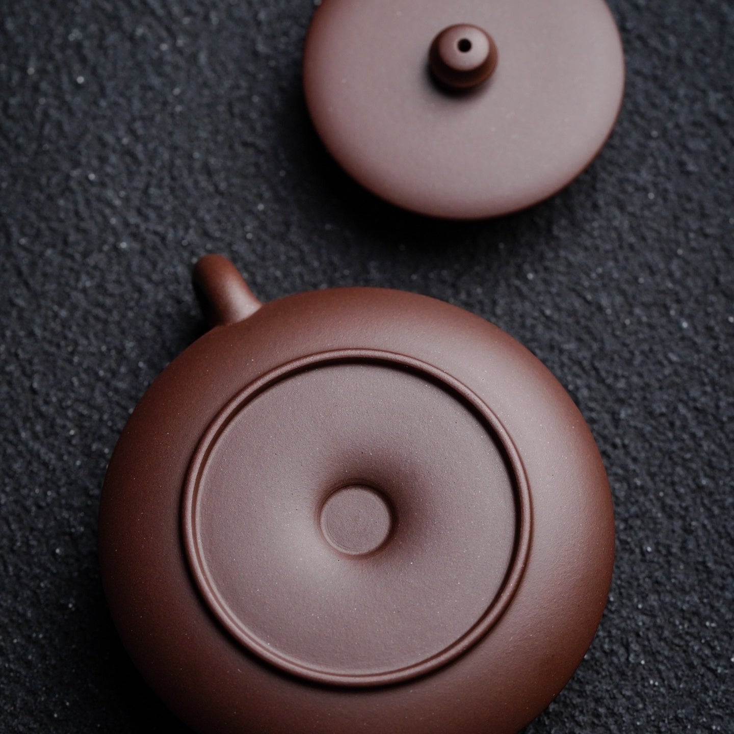 Zhu Chu 130cc - Yixing Handmade Teapot 江苏宜兴