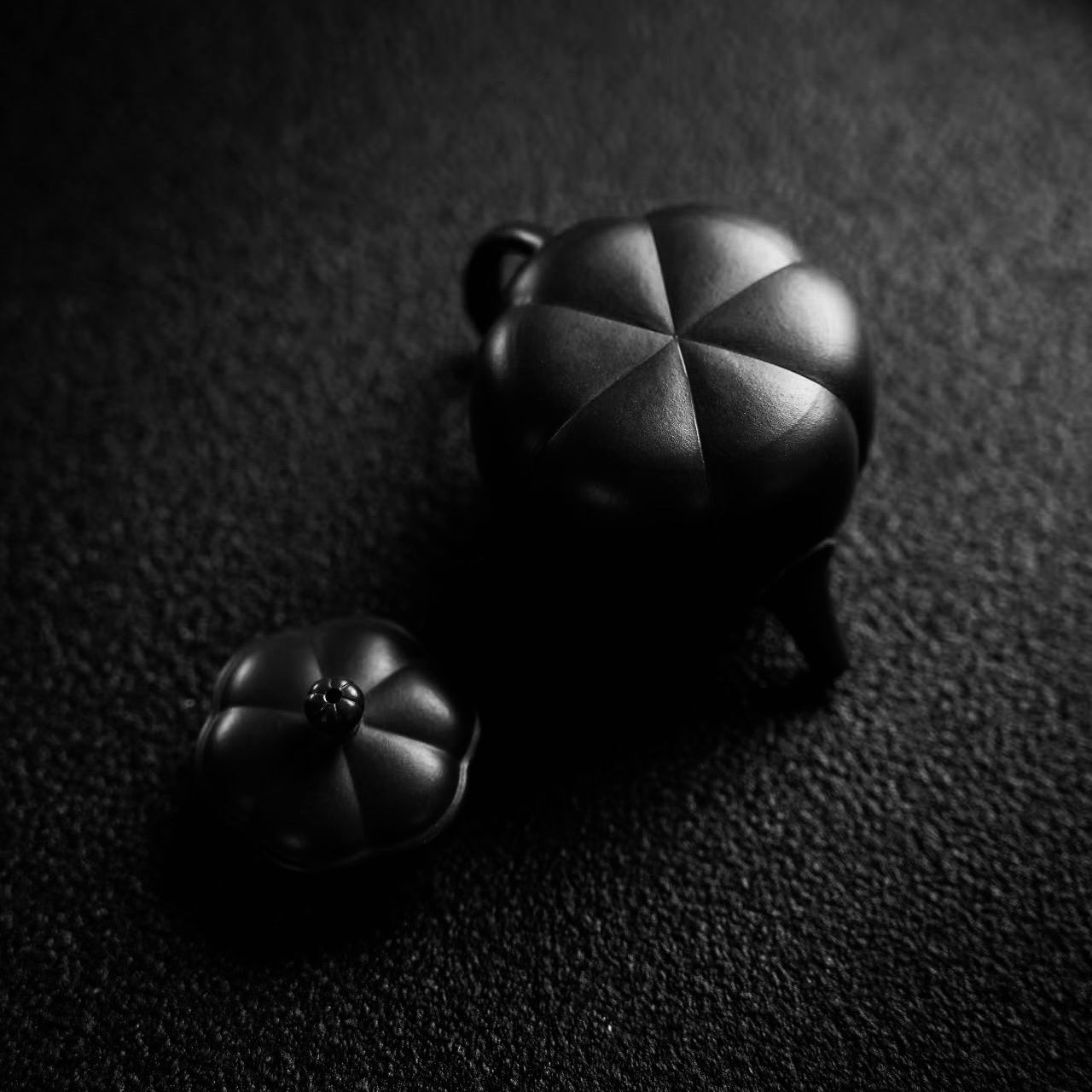 Ru Tang 90cc - Yixing Handmade Teapot 江苏宜兴