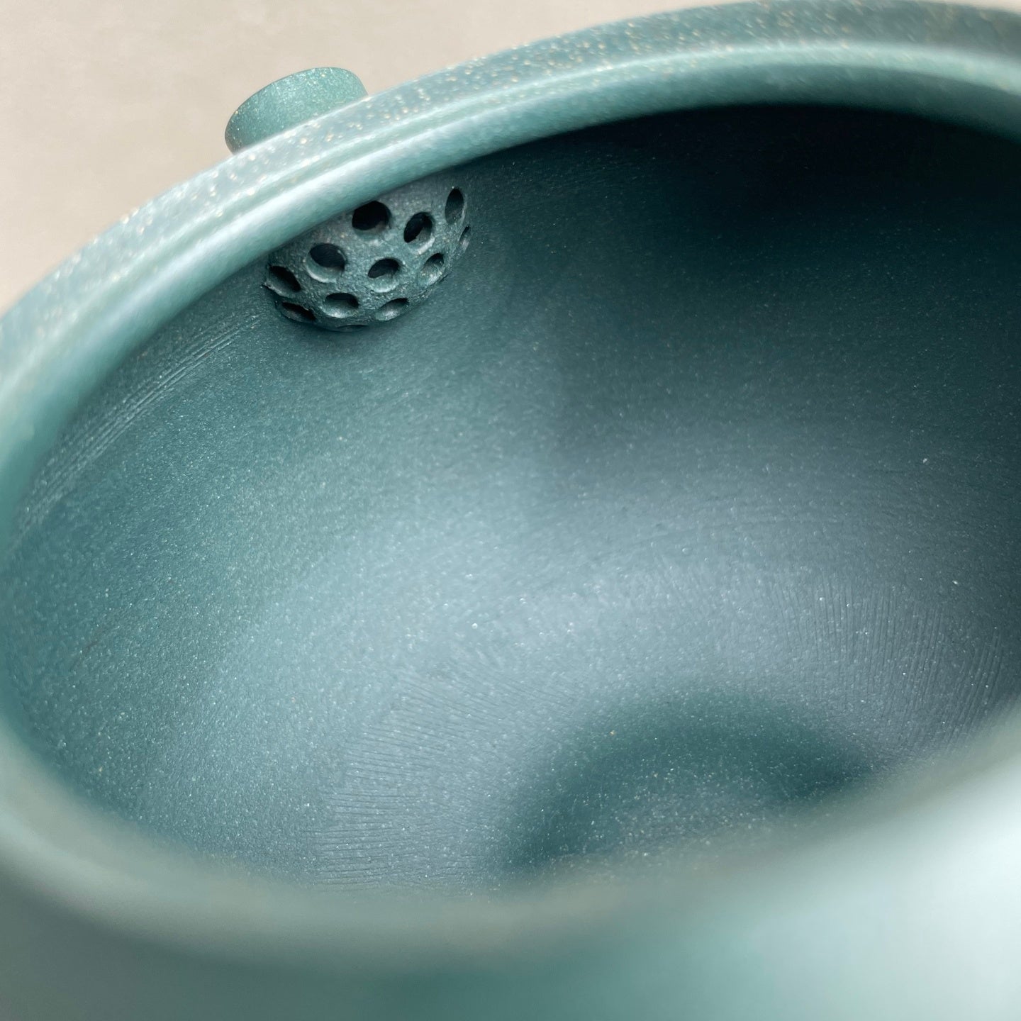 Mei Ren Xi Shi 180cc - Yixing Handmade Teapot 江苏宜兴