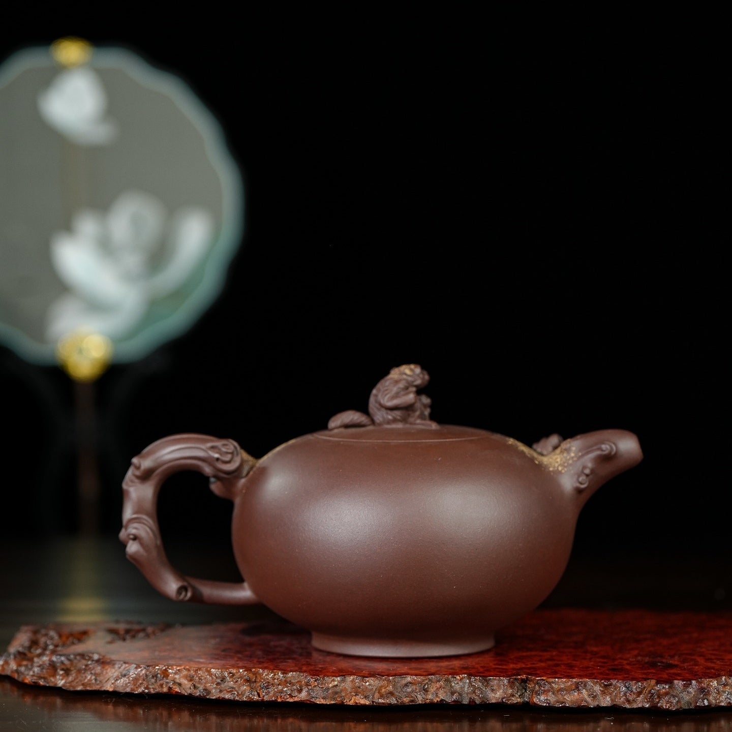 Zhi Ai - Yixing Handmade Teapot 江苏宜兴