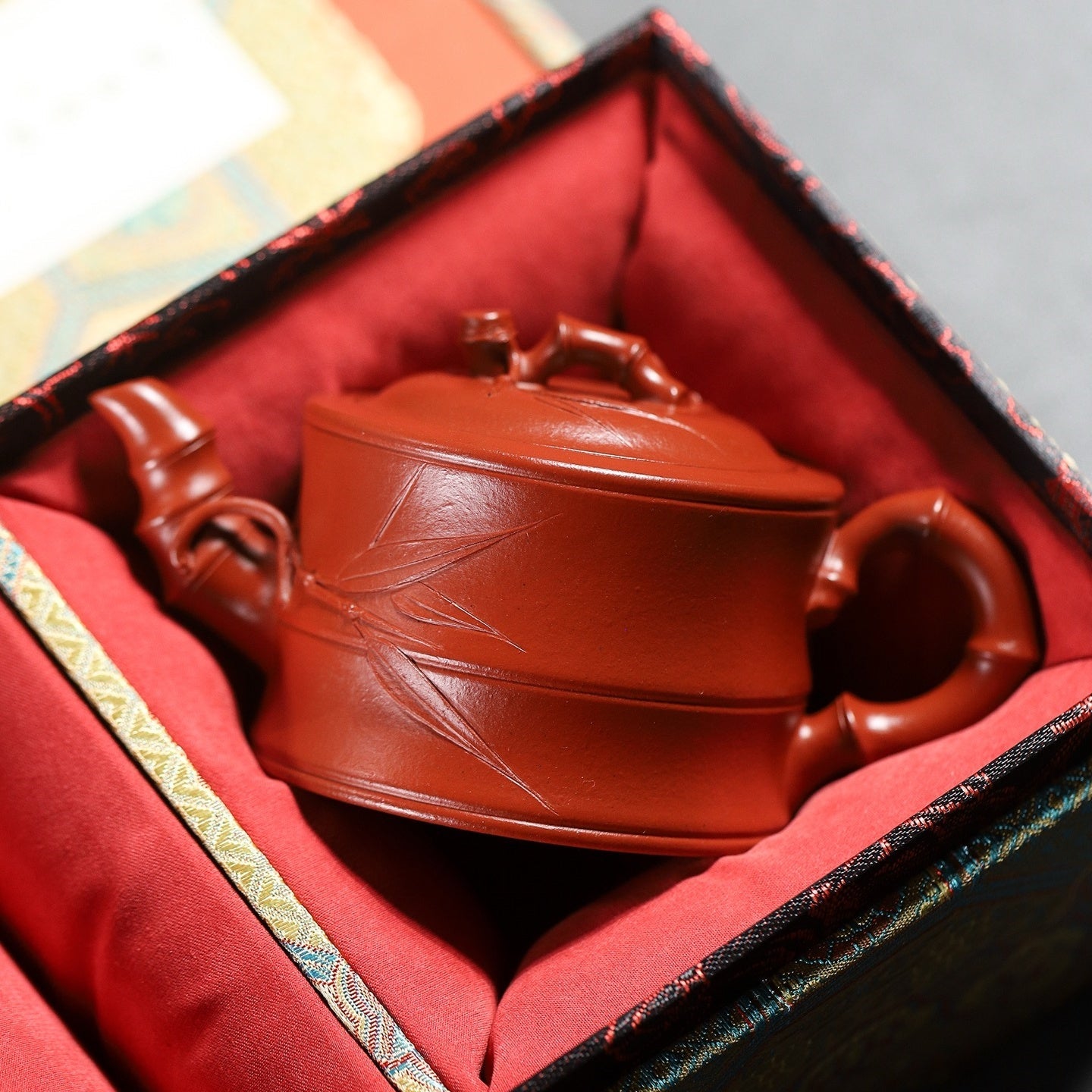 Zhu Duan 190cc - Yixing Handmade Teapot 江苏宜兴
