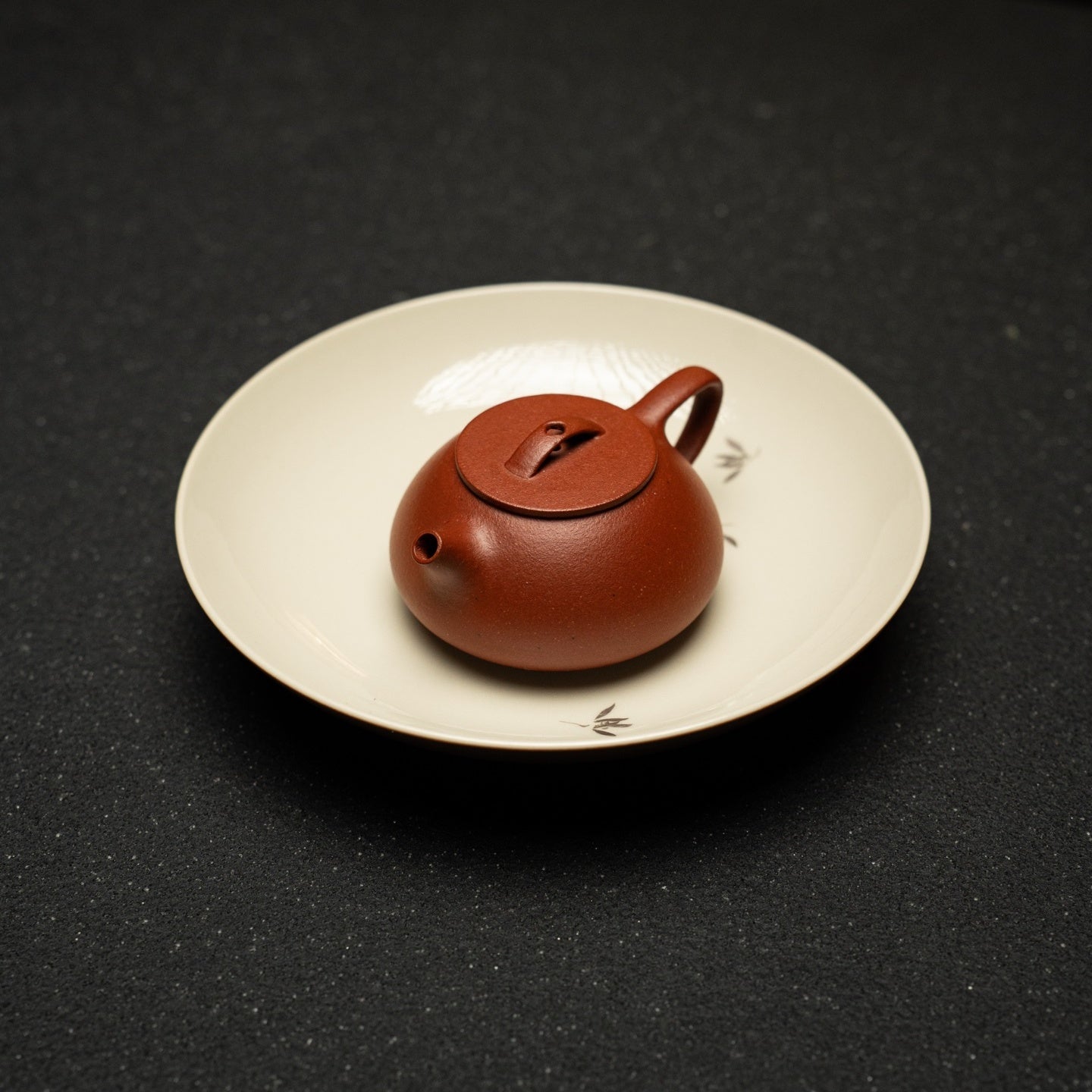 Ru Yi Piao 75cc - Yixing Handmade Teapot 江苏宜兴