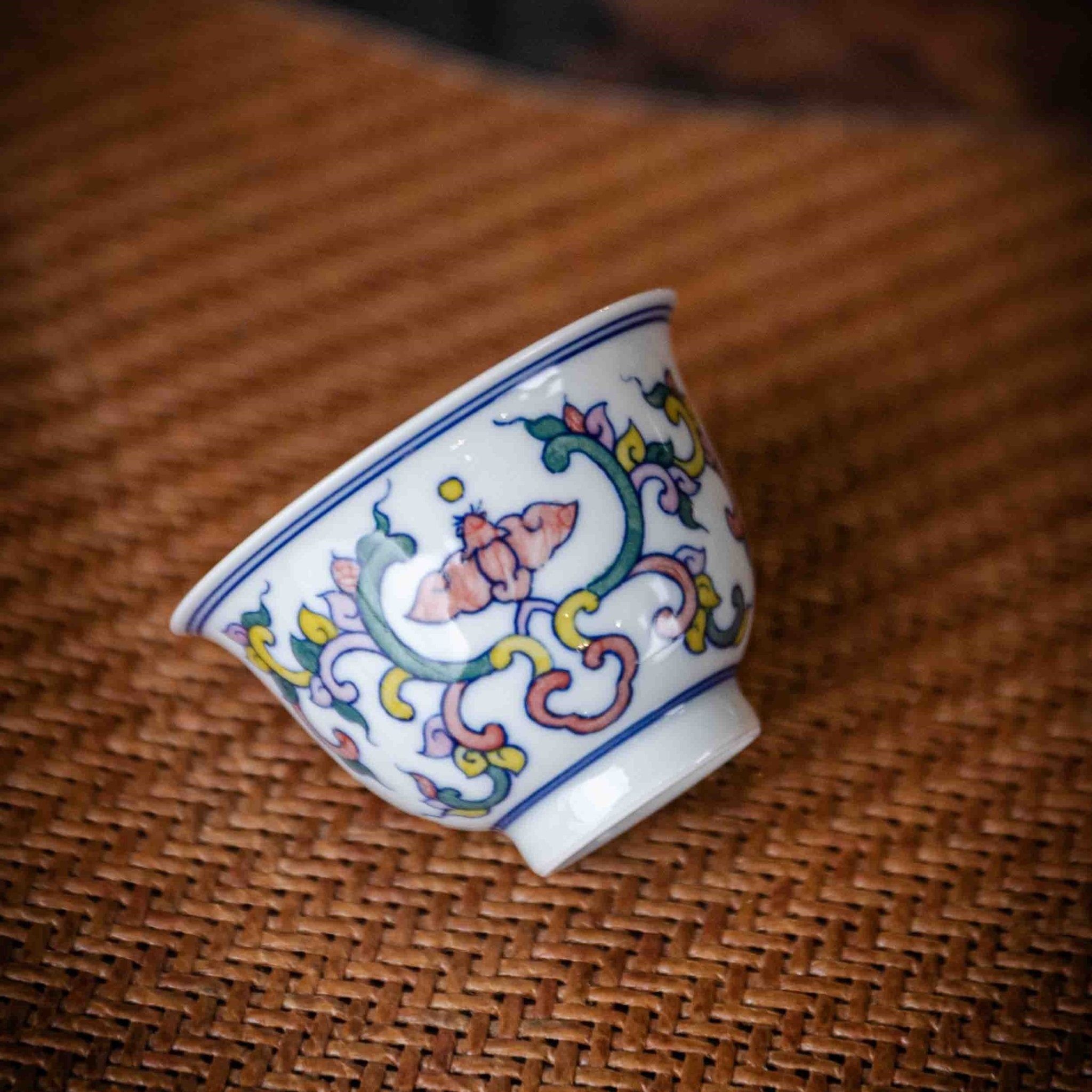 Wu Cai Ru Yi 75cc - Jing De Zhen Porcelain Gaiwan - zycs_China
